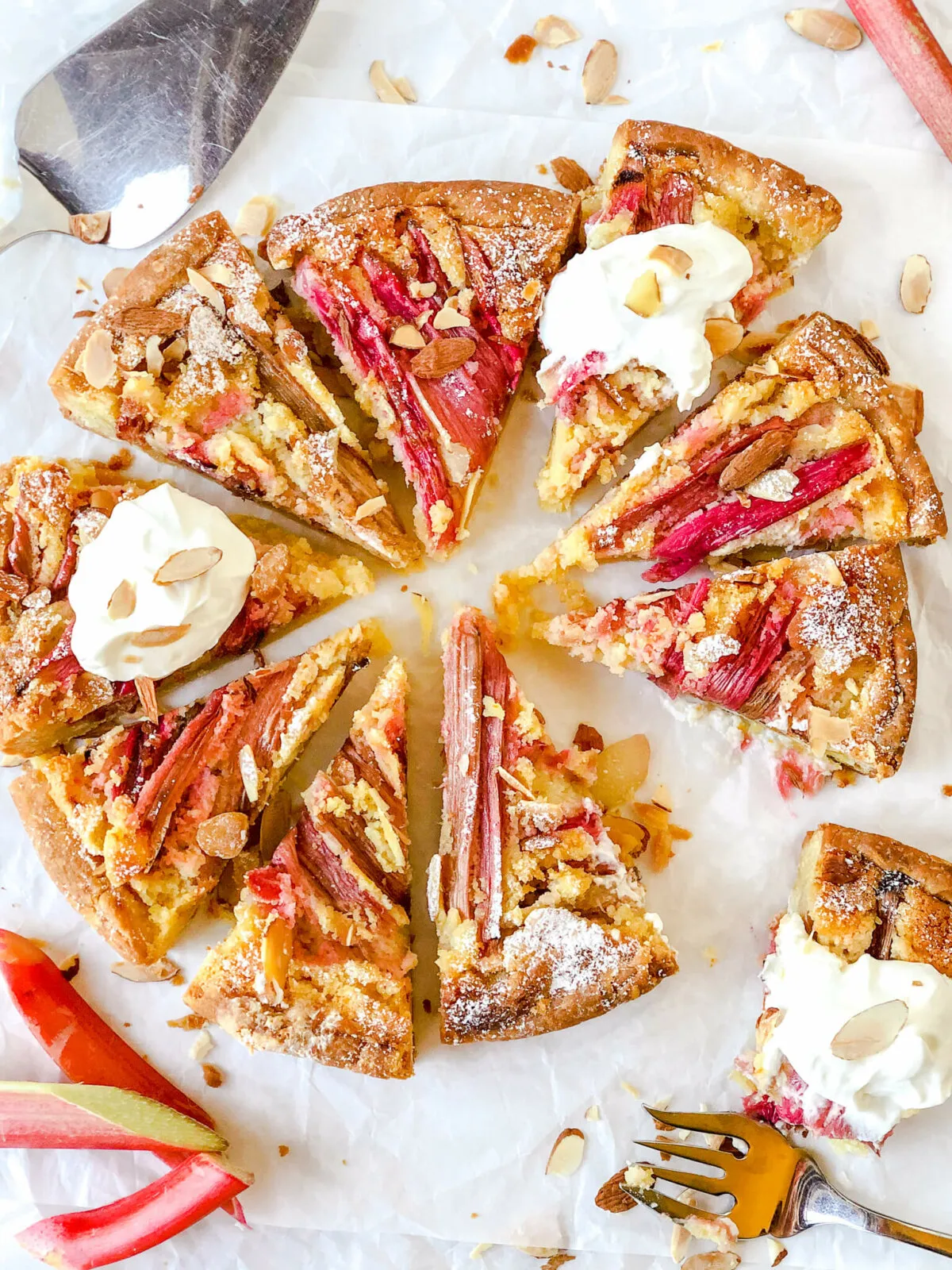 Almond Rhubarb Pastry