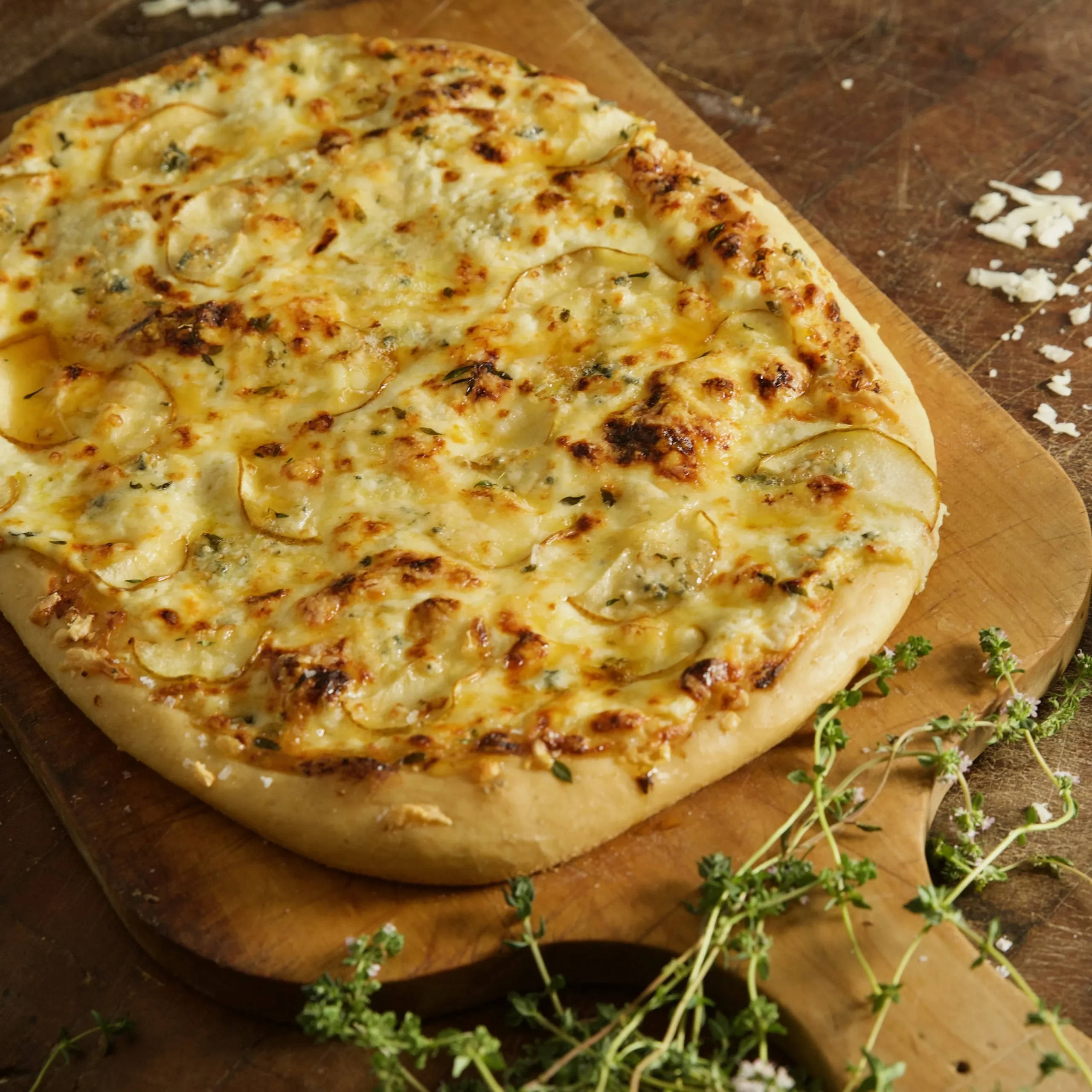 Amys Formaggio Gorgonzola and Pear Pizza