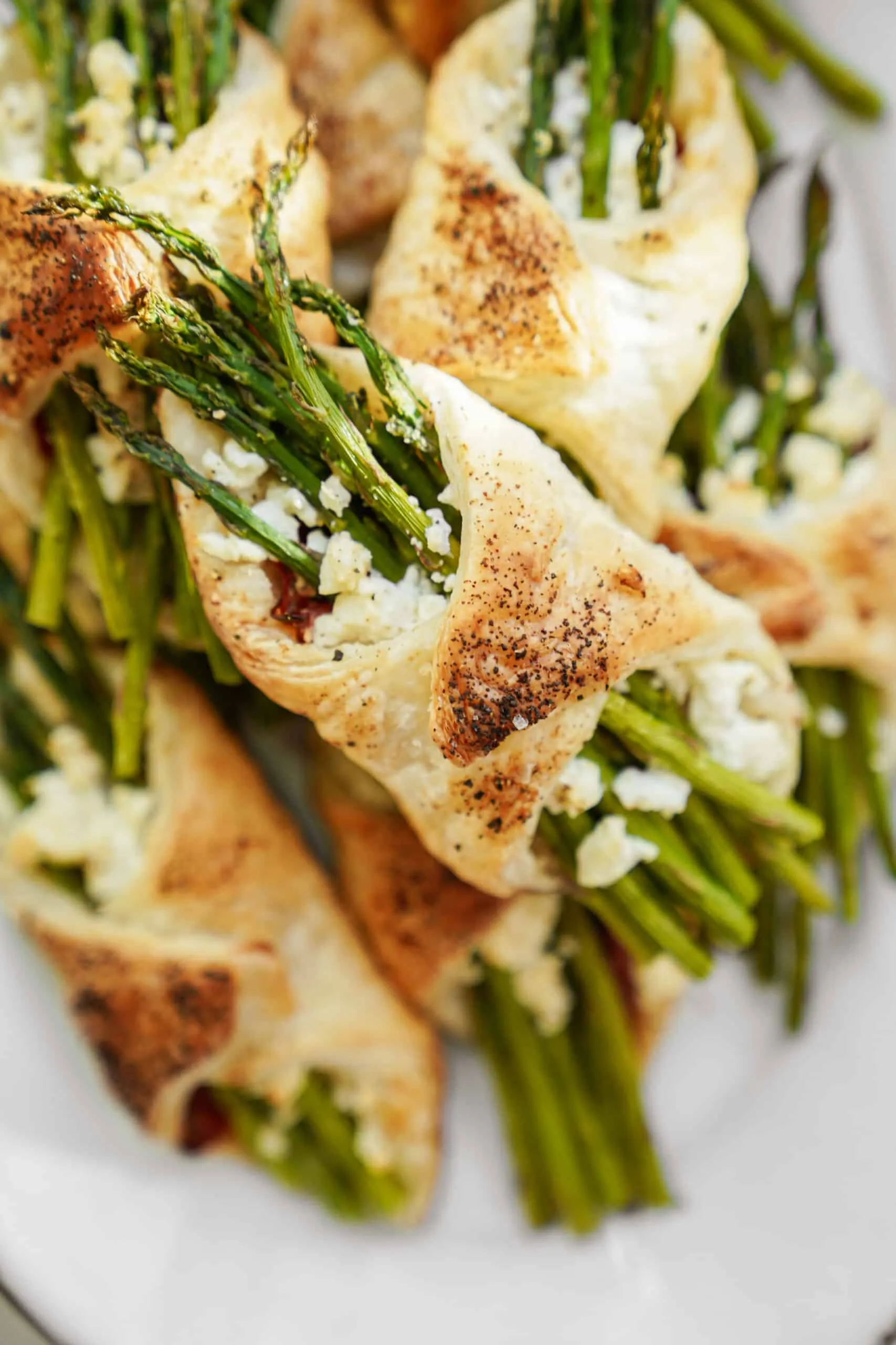 Asparagus Puff Pastry Bundles