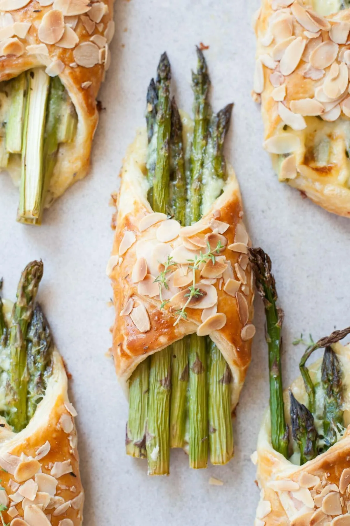 Asparagus in Puff Pastry with Ham and Cheese