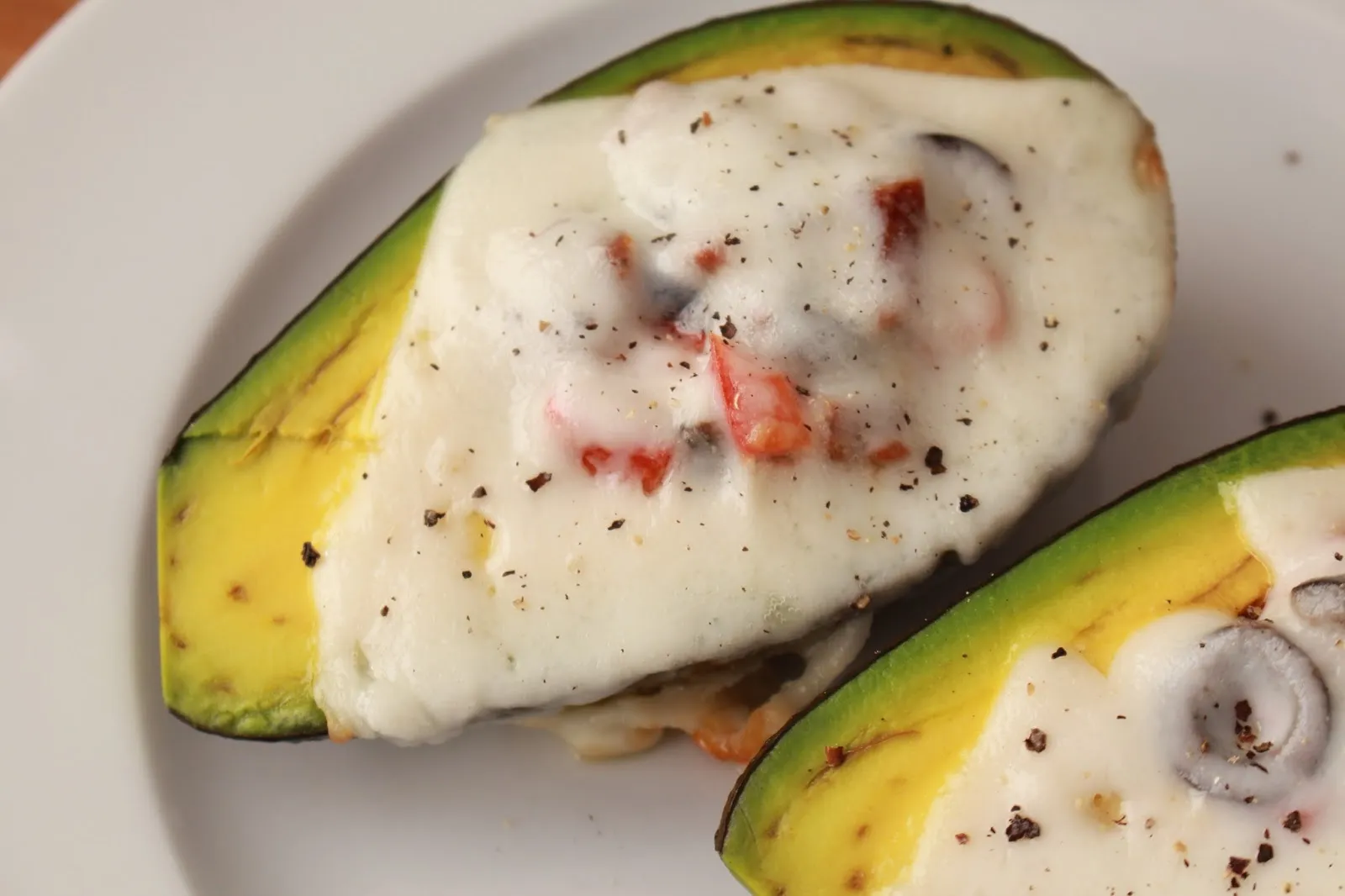 Baked Avocado with Creamed Filling