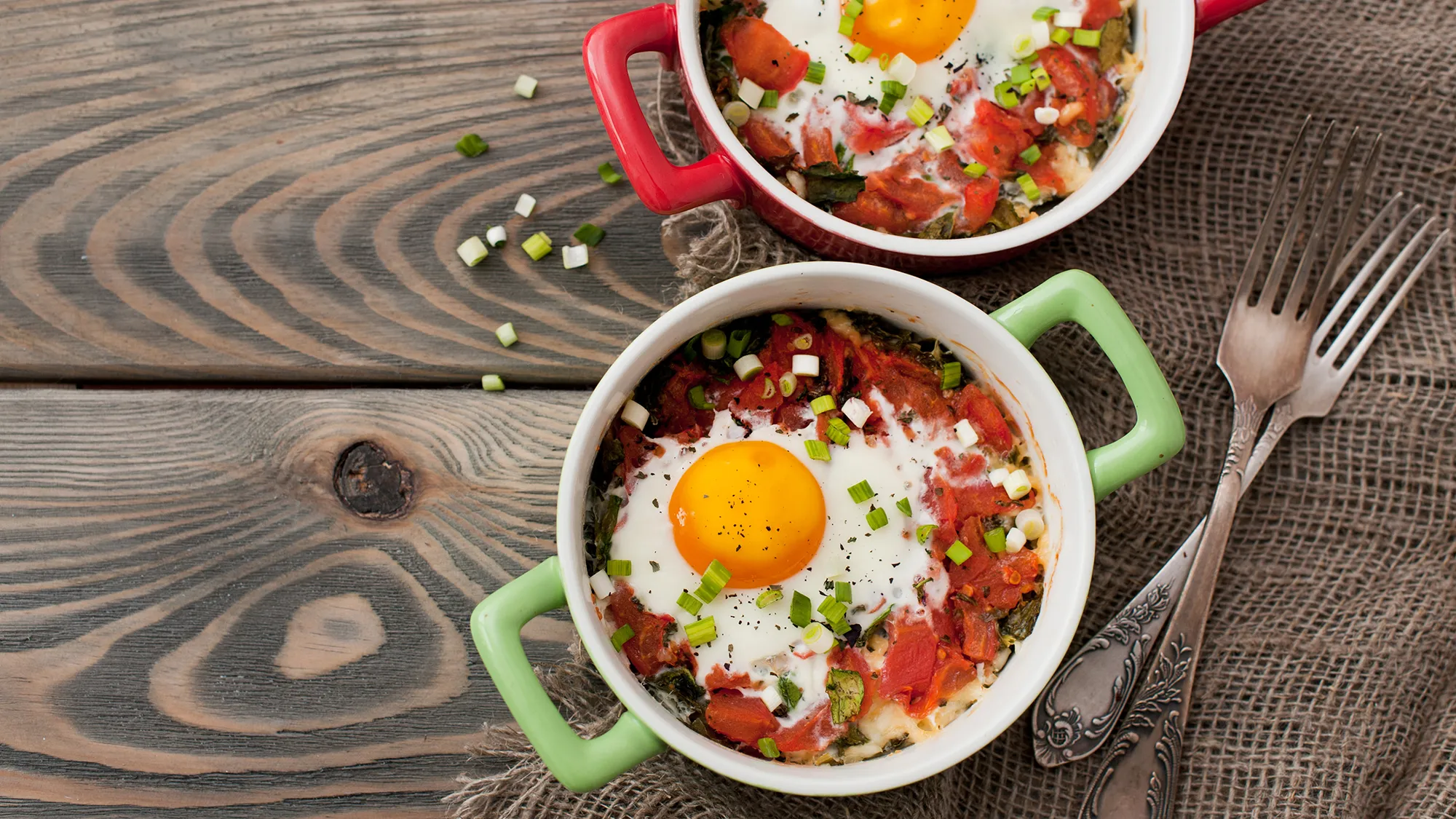Baked Eggs with Spinach and Tomatoes