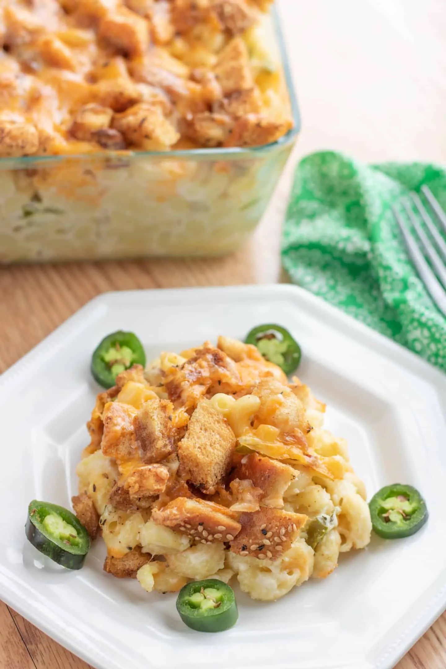 Baked Jalapeno Popper Macaroni Cheese