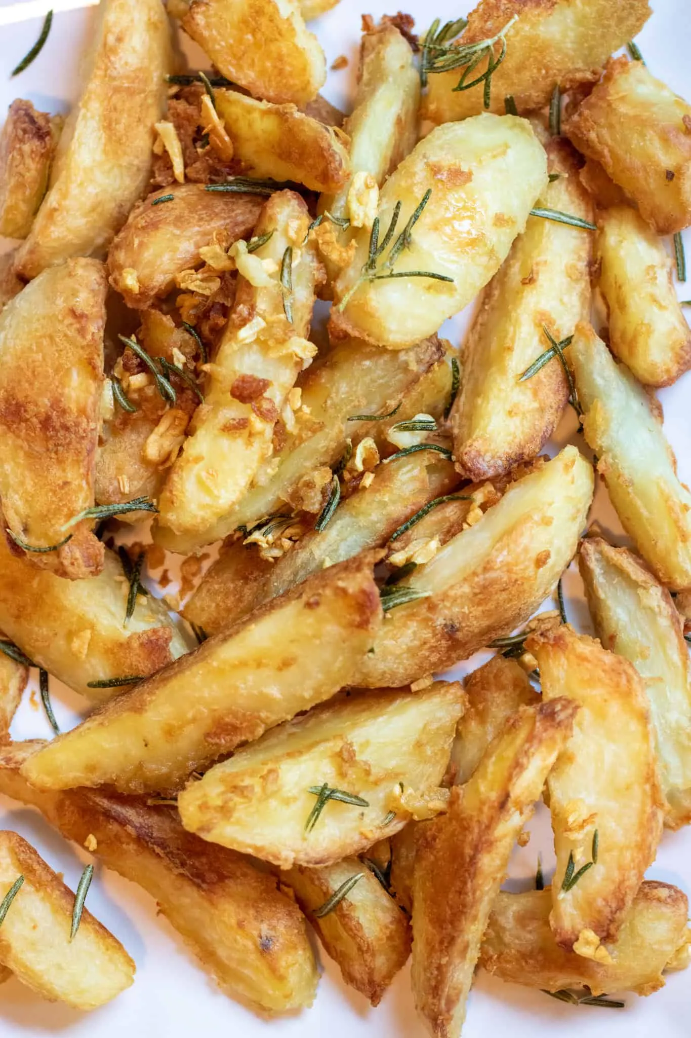 Baked Rosemary Wedges with Garlic Aioli