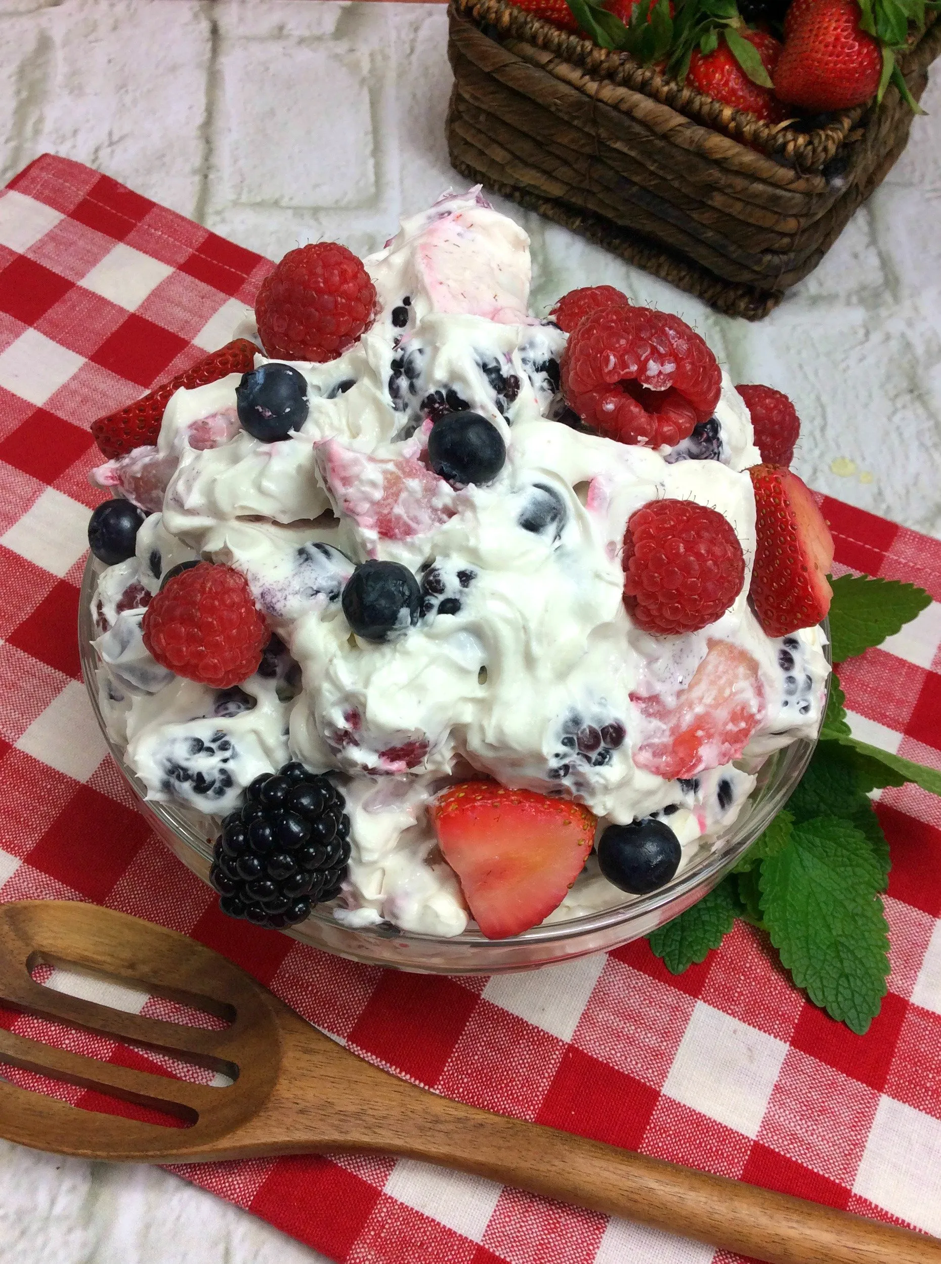Berry Cheesecake Salad Weight Watchers