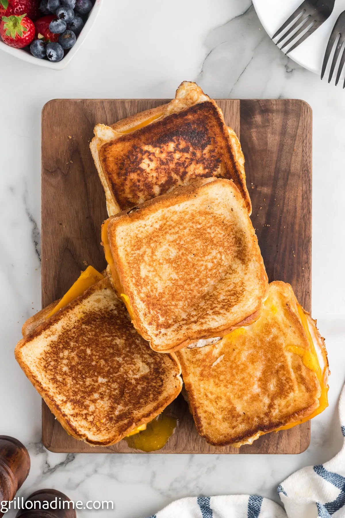 Blackstone Grilled Cheese Egg Sandwich
