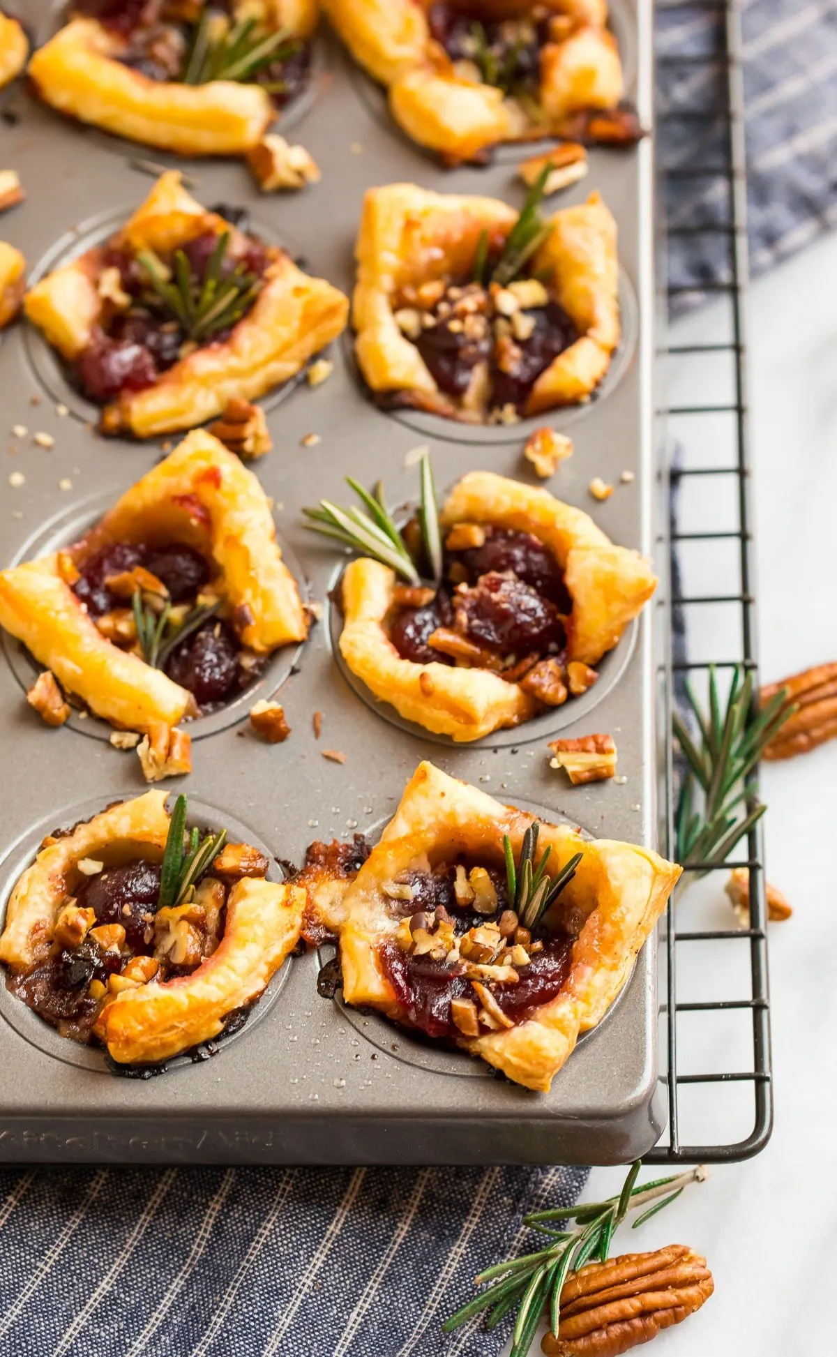Brie Puff Pastry Bites