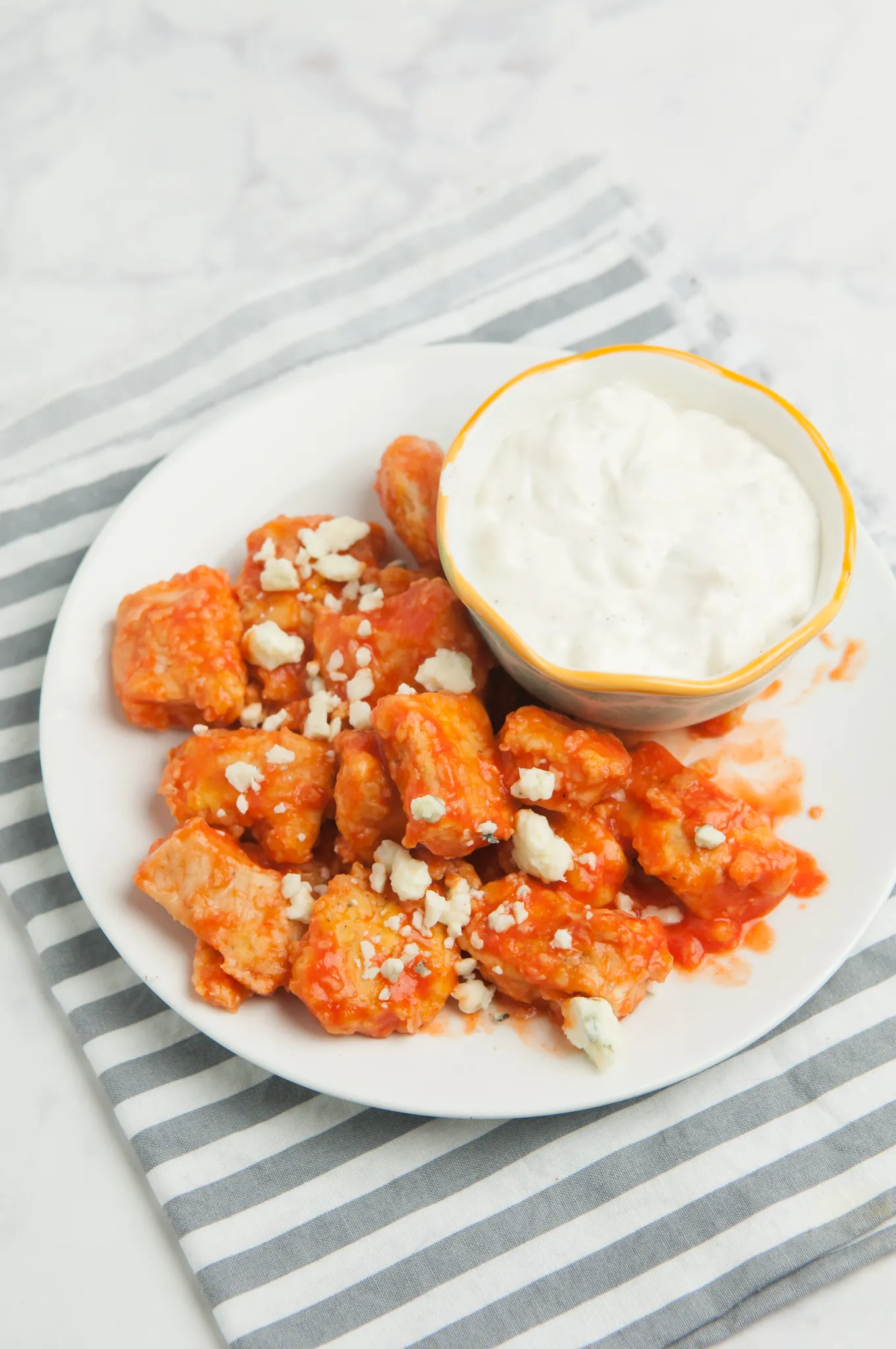Buffalo Chicken Bites with Spinach and Blue Cheese