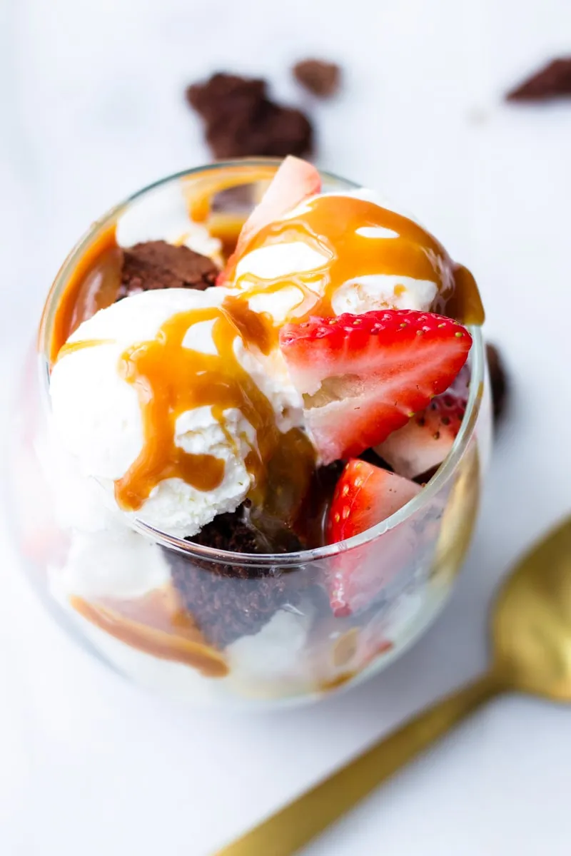 Caramel Nut Brownie Sundae