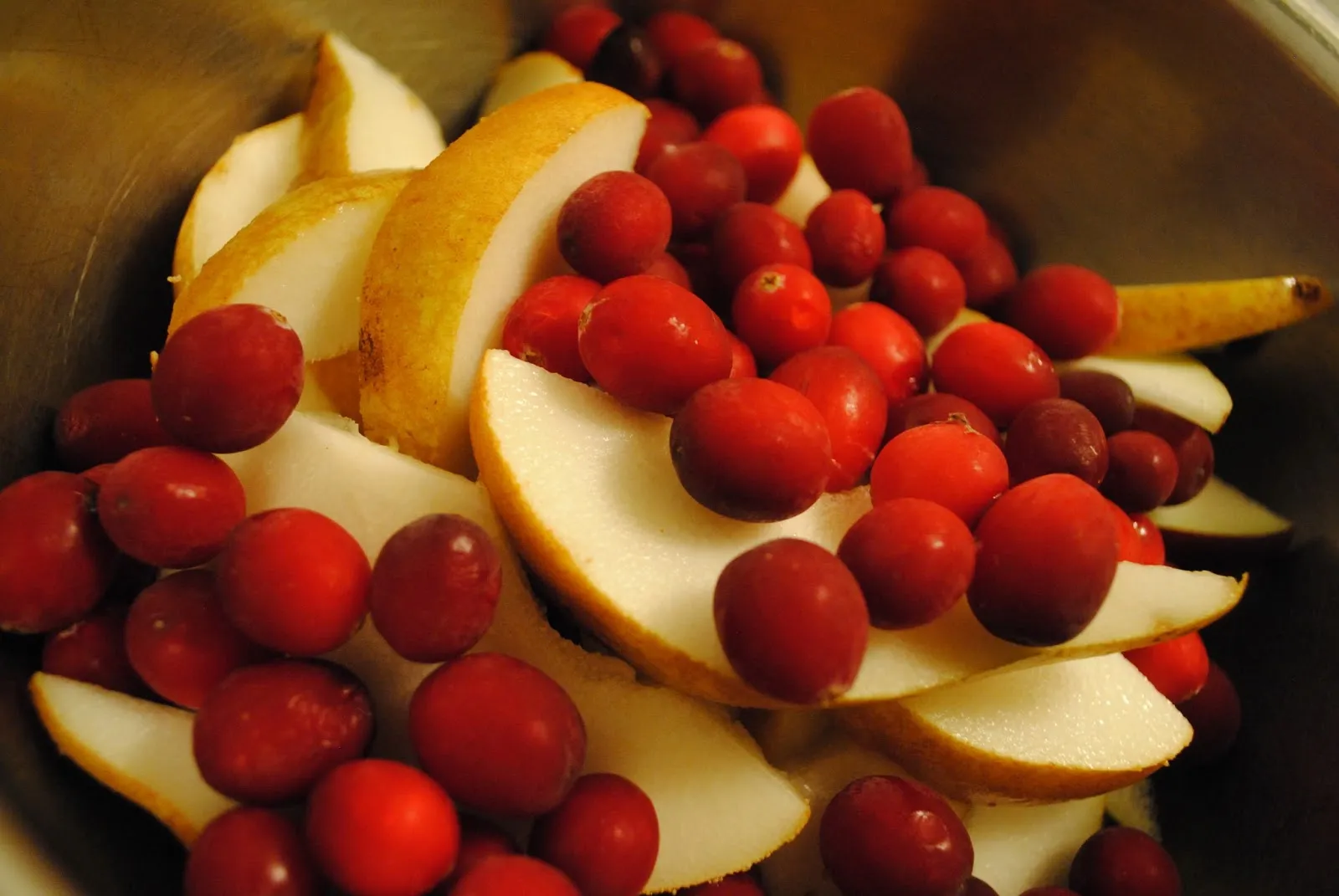 Cardamom Spiced Cranberry Pear Sauce