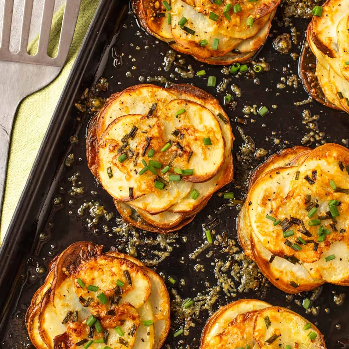 Cheesy Herbed Potatoes Anna