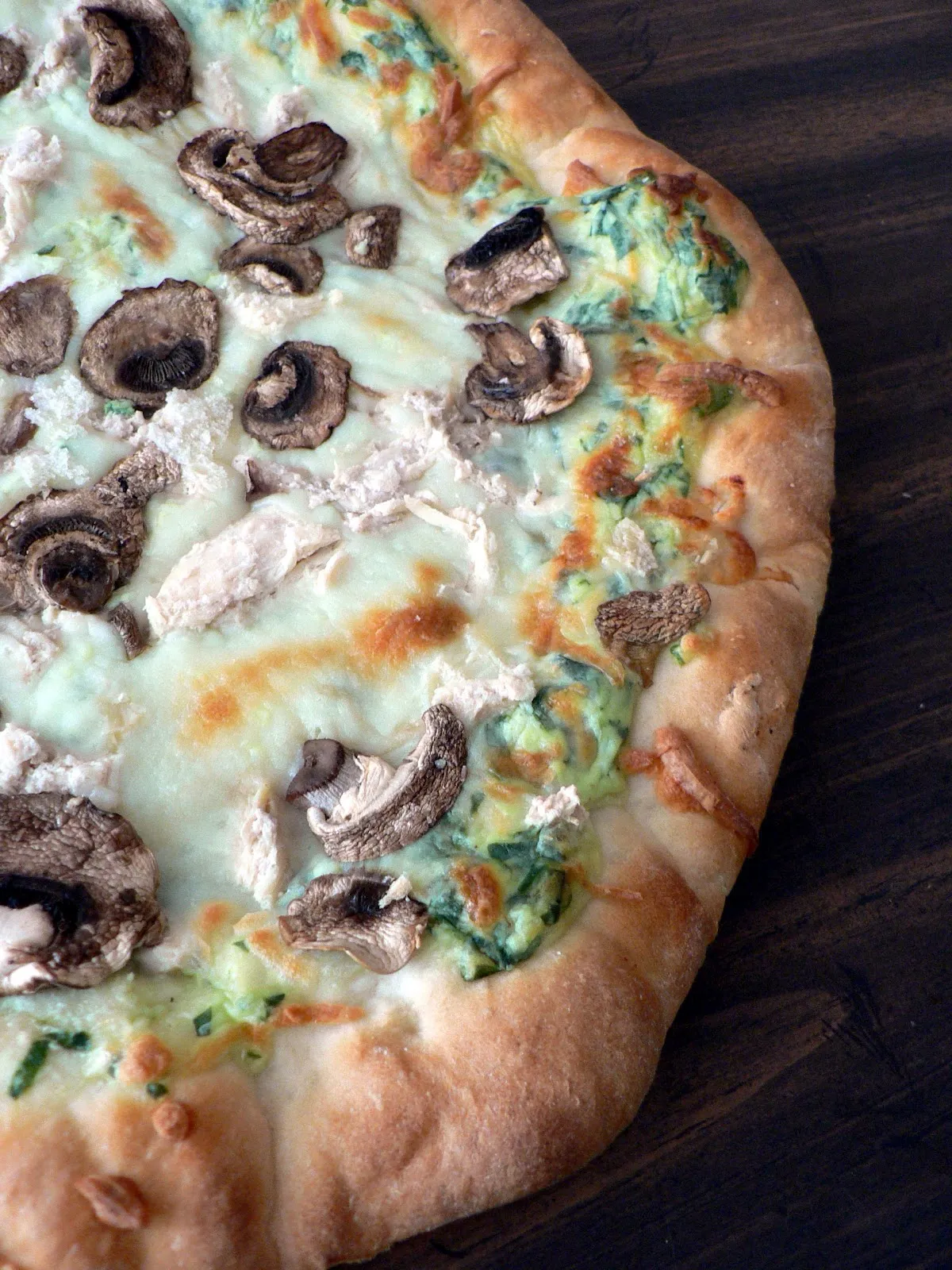 Chicken Mushroom Pizza with Creamy