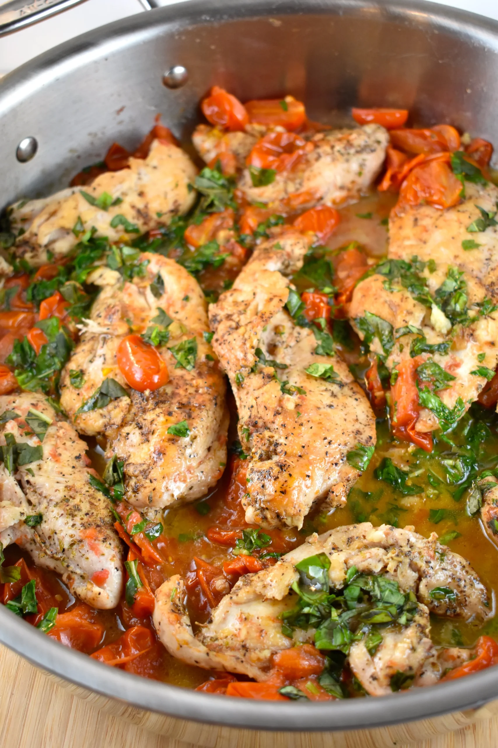 Chicken with Basil Yoghurt and Tomato