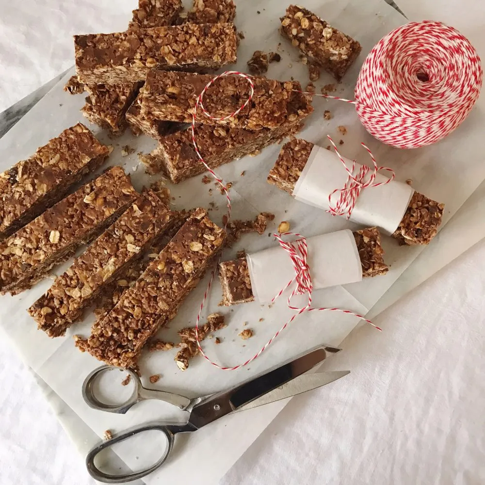 Chocolate Peanut Butter Granola Bars