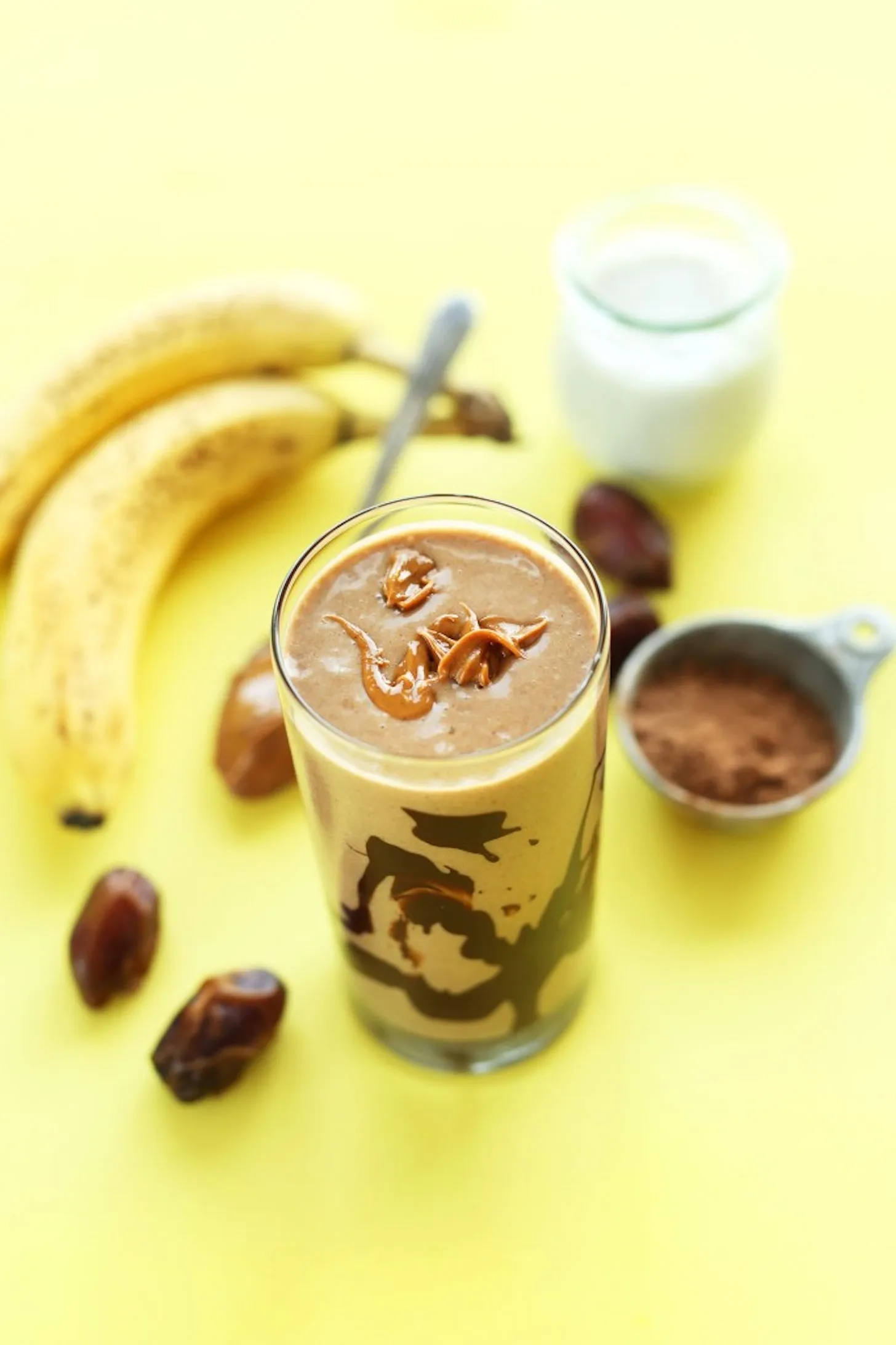 Chocolate Peanut Butter Smoothie with Banana and Dates