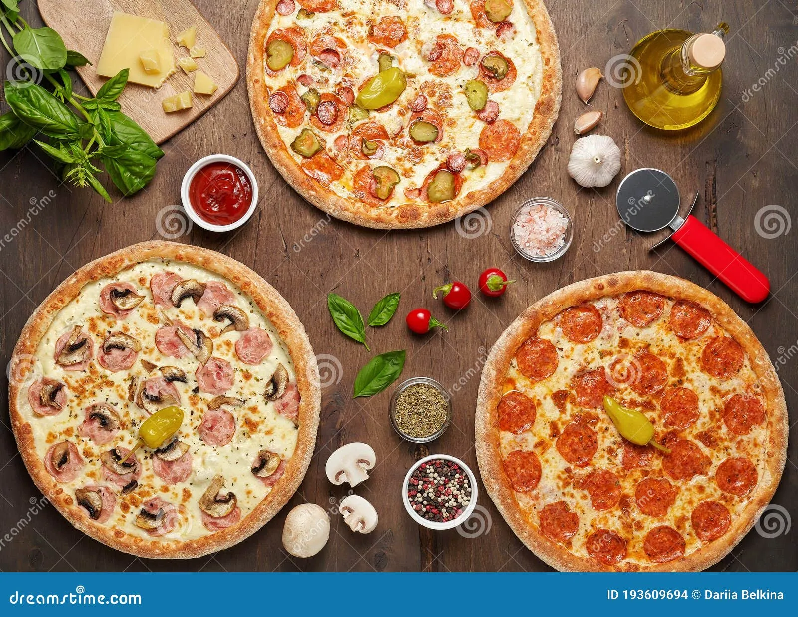 Chorizo Mushroom and Cheese Pizza