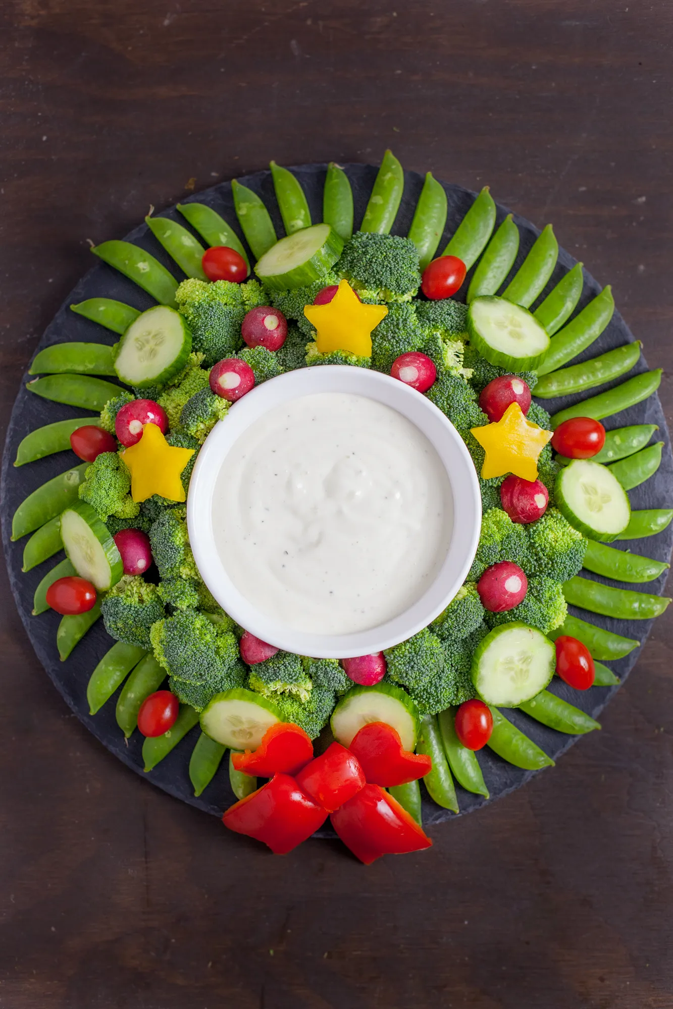 Christmas Veggie Tray Wreath