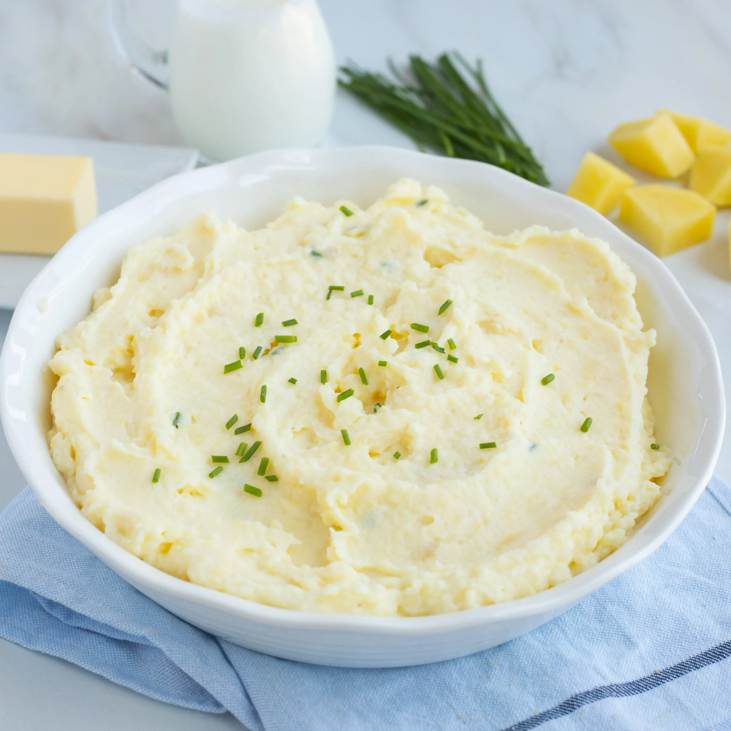 Chunky Mashed Potatoes with Buttermilk and Chives