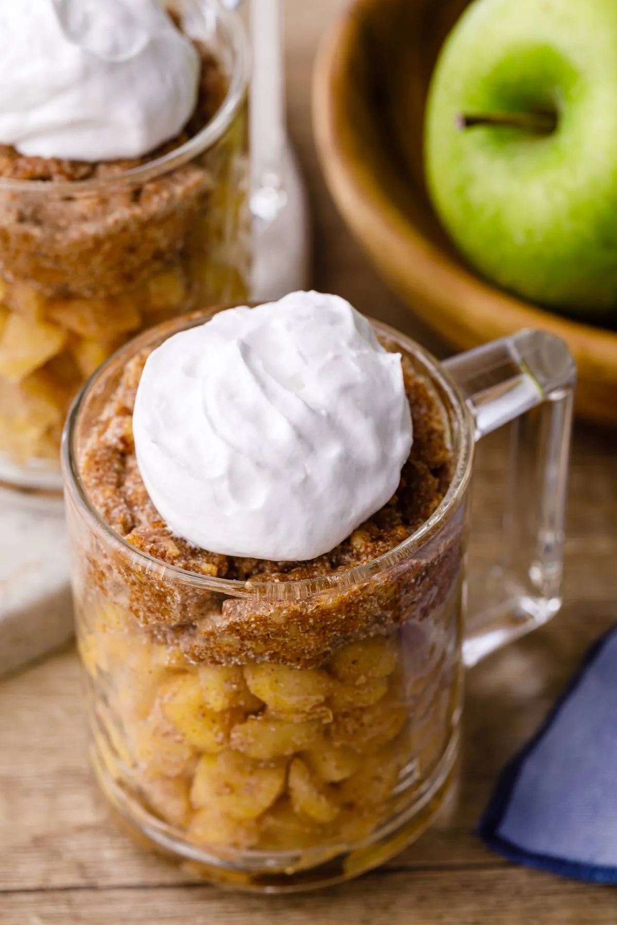 Cinnamon Apple Crisp in a Mug