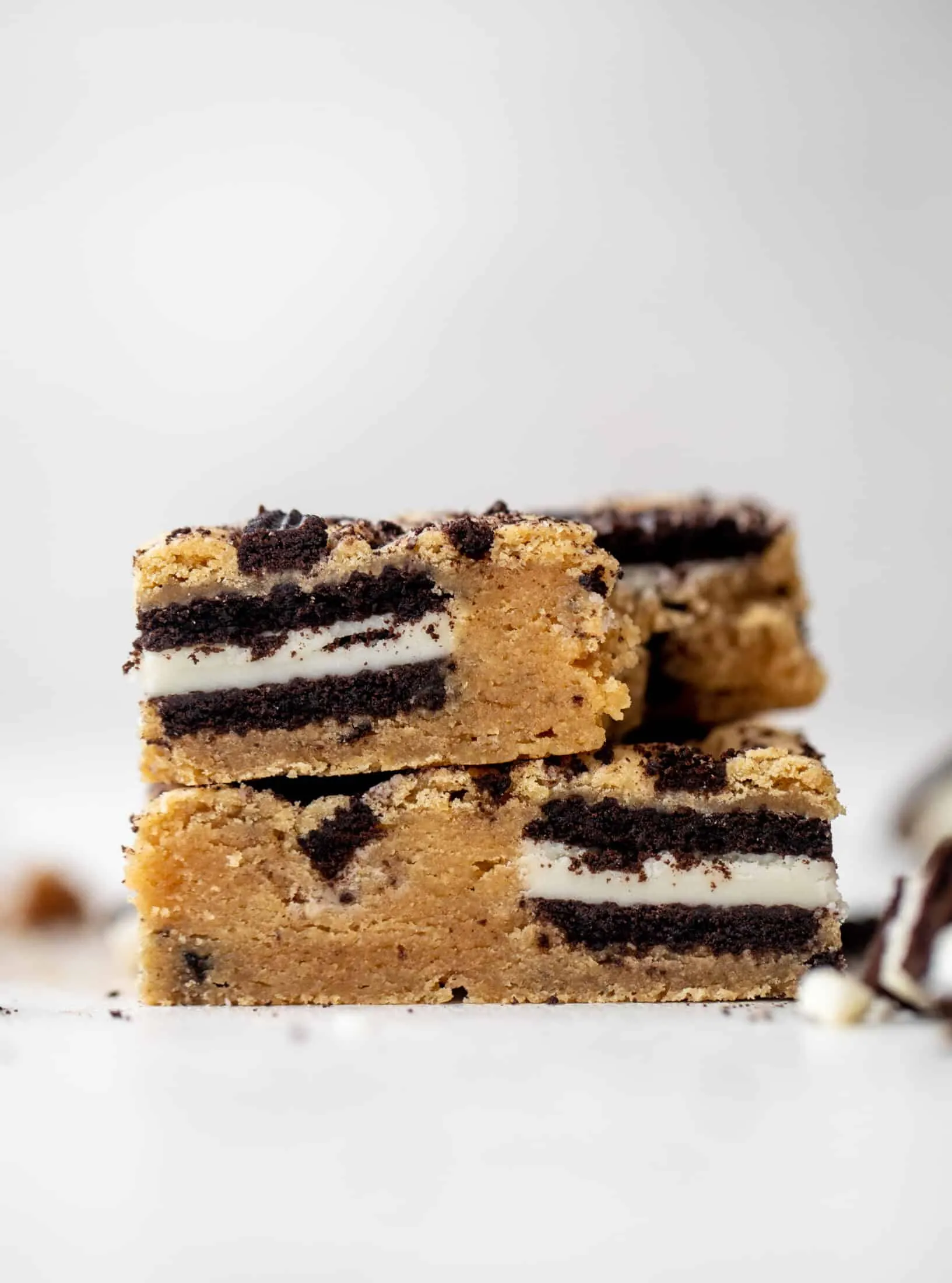 Cookies and Cream Oreo Bars