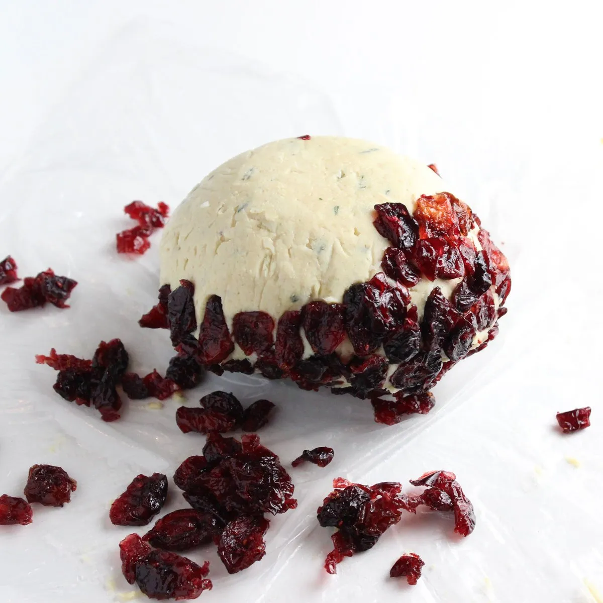Cranberry Thyme Vegan Cheese Ball