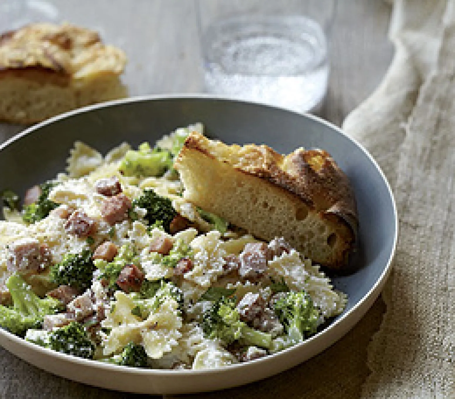 Creamy Bow Ties with Ham and Broccoli