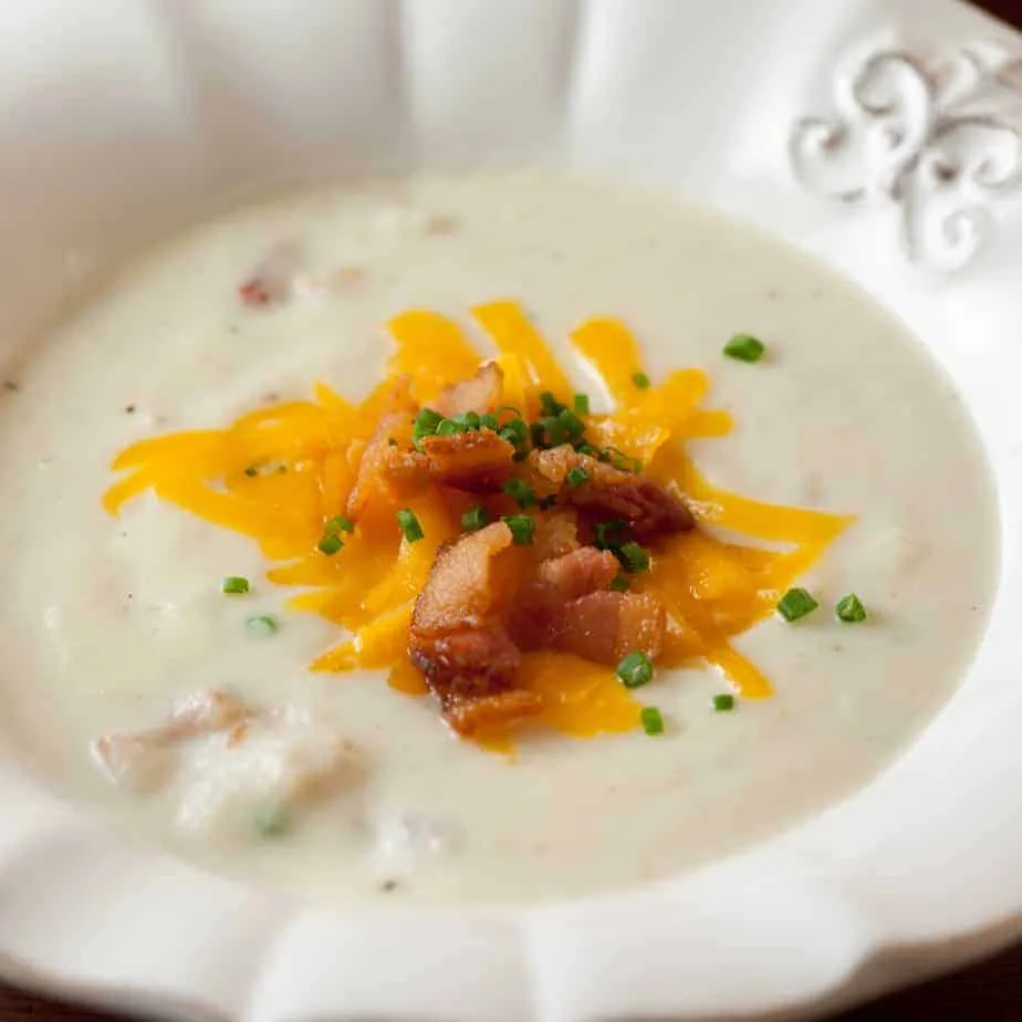 Creamy Cauliflower and Leek Soup with Bacon and Chive