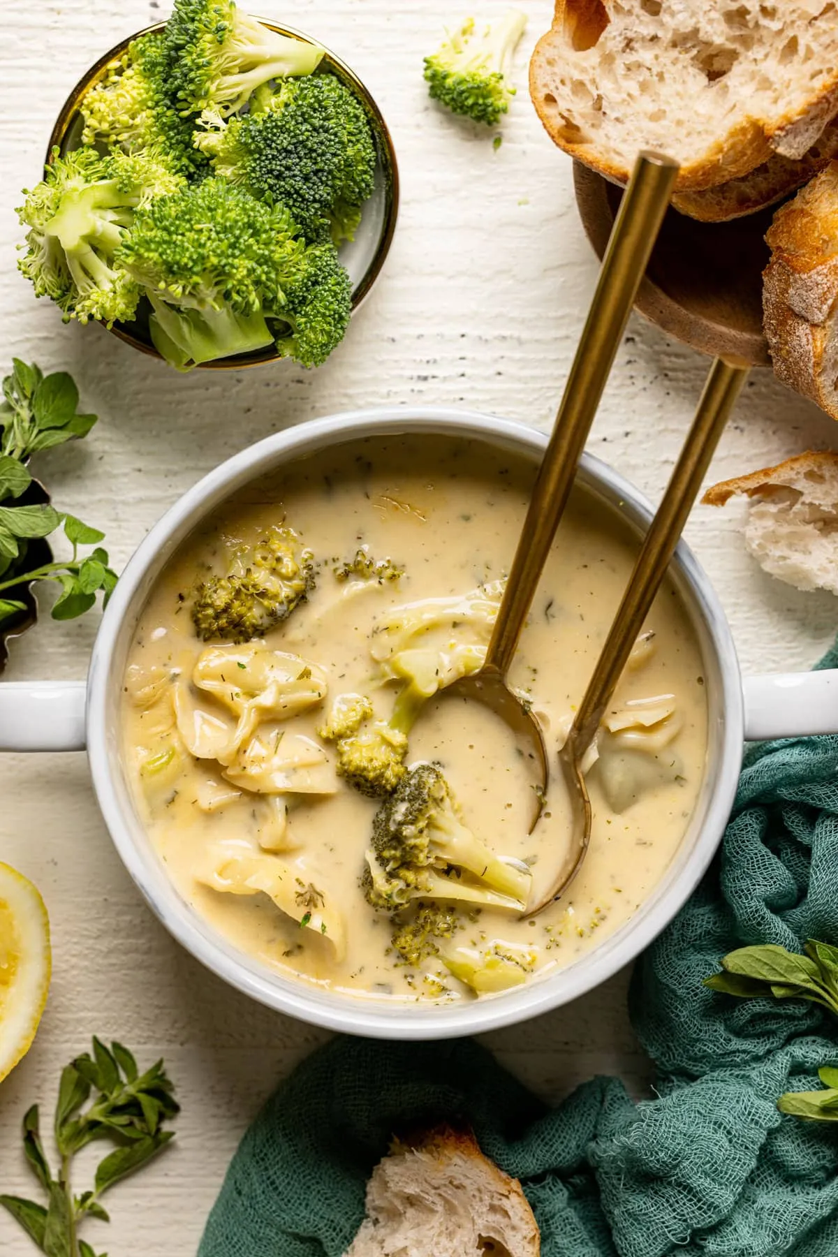 Creamy Lemon Broccoli Soup