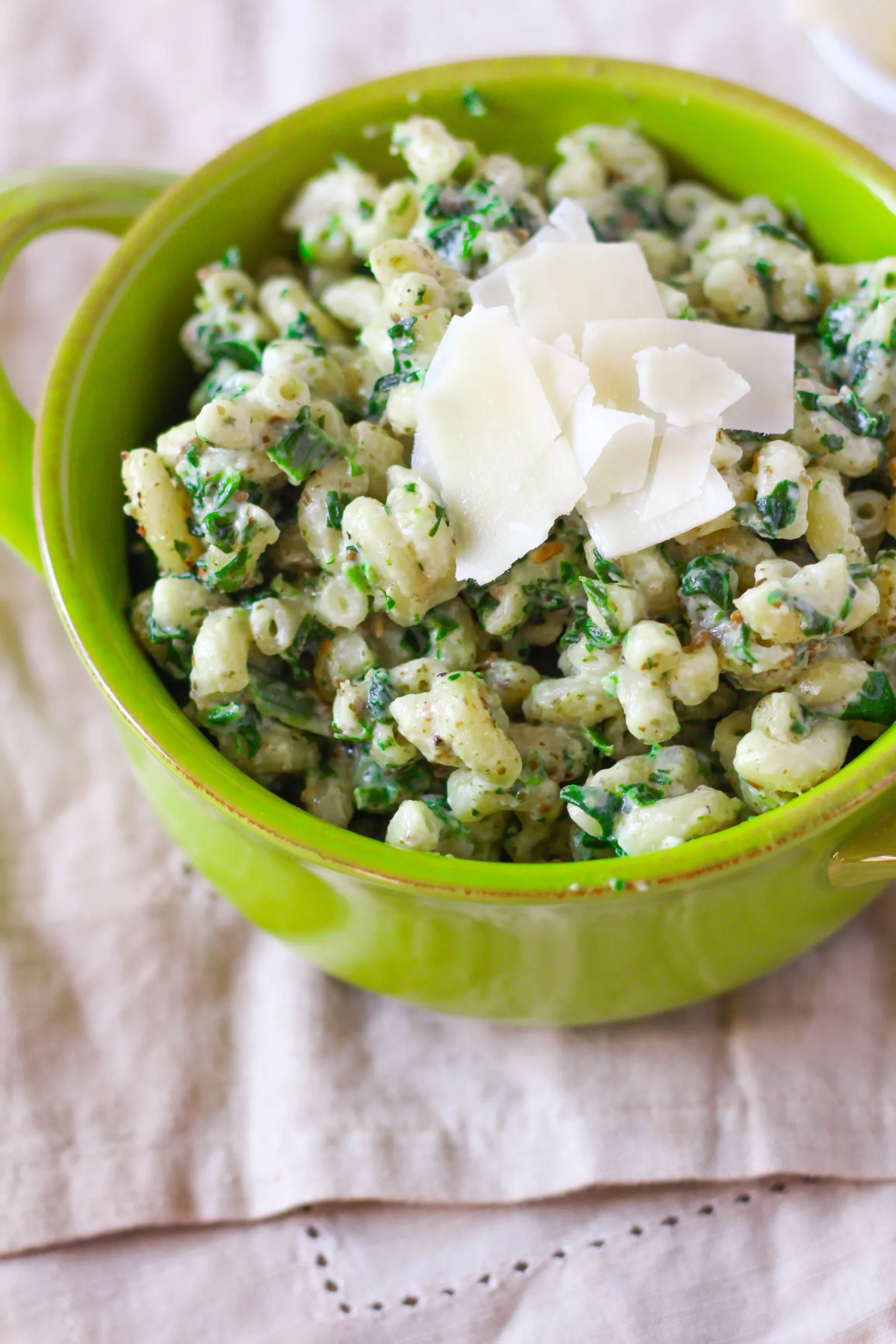 Creamy Pesto Mac Spinach
