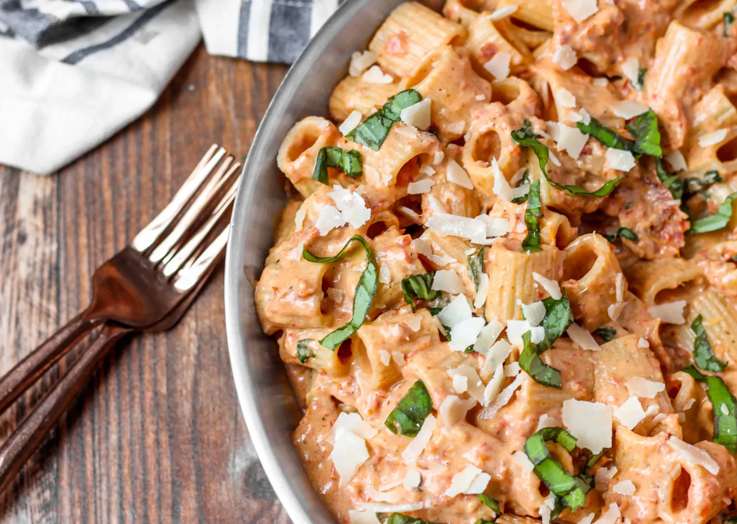 Creamy Sundried Tomato Pasta