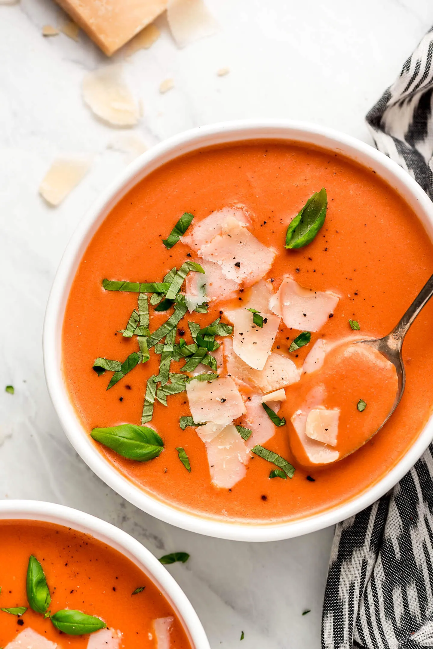 Creamy Tomato Thyme Soup