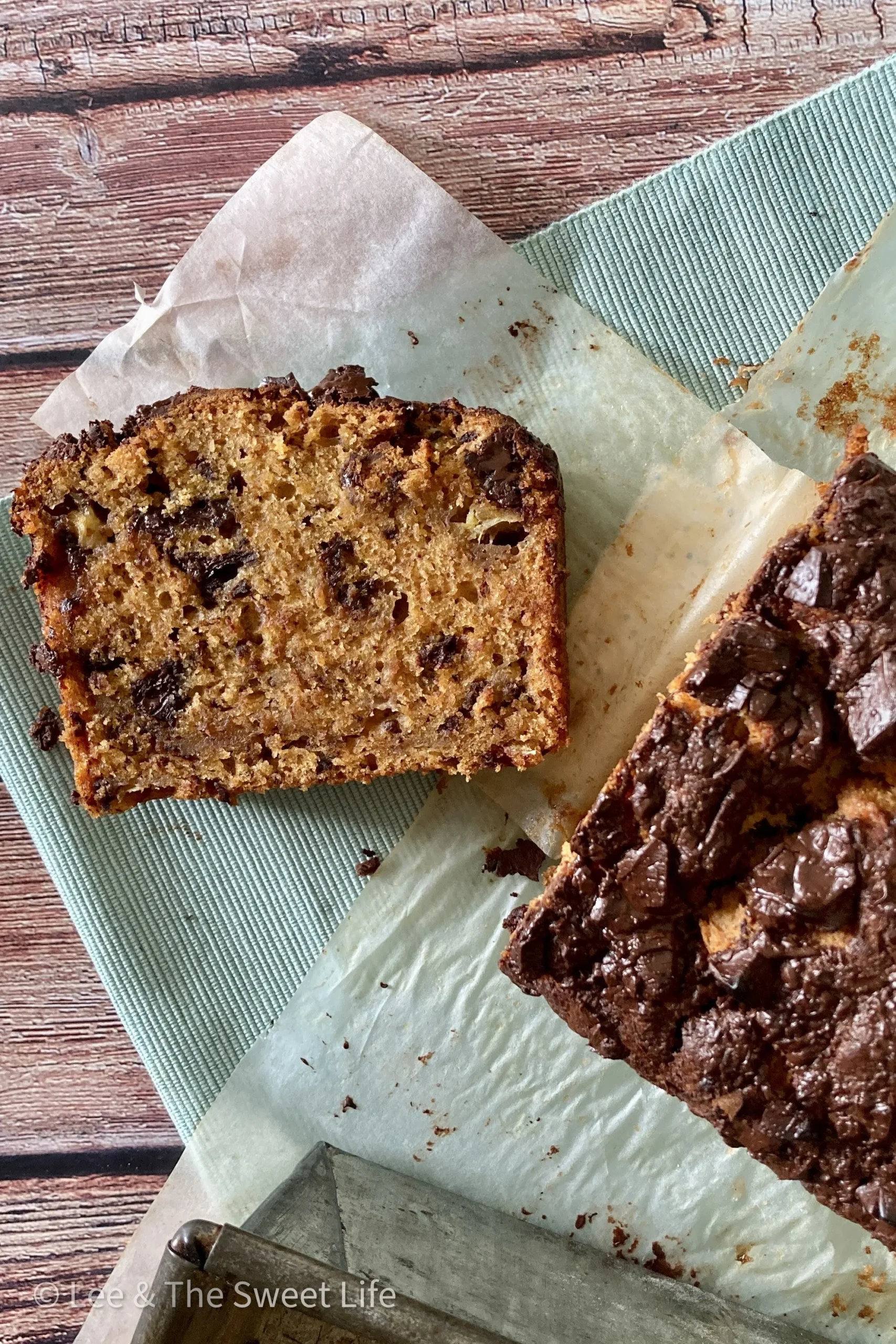 Dark Chocolate Chunk Banana Bread