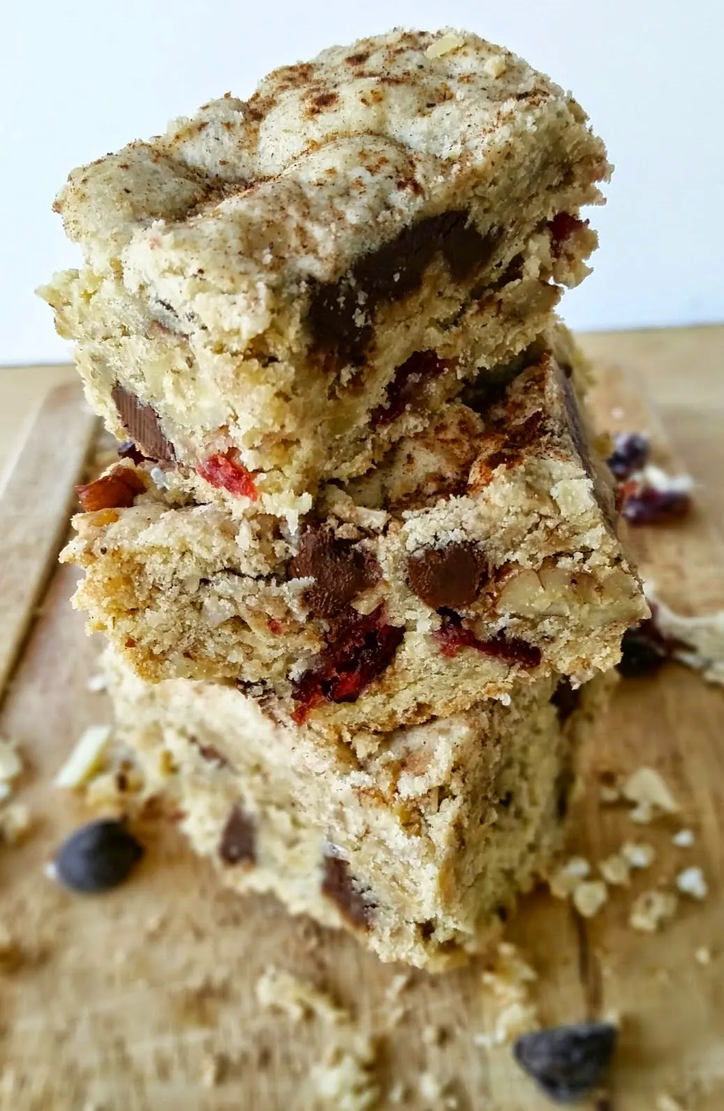 Dulce de Leche Granola Cookie Bars