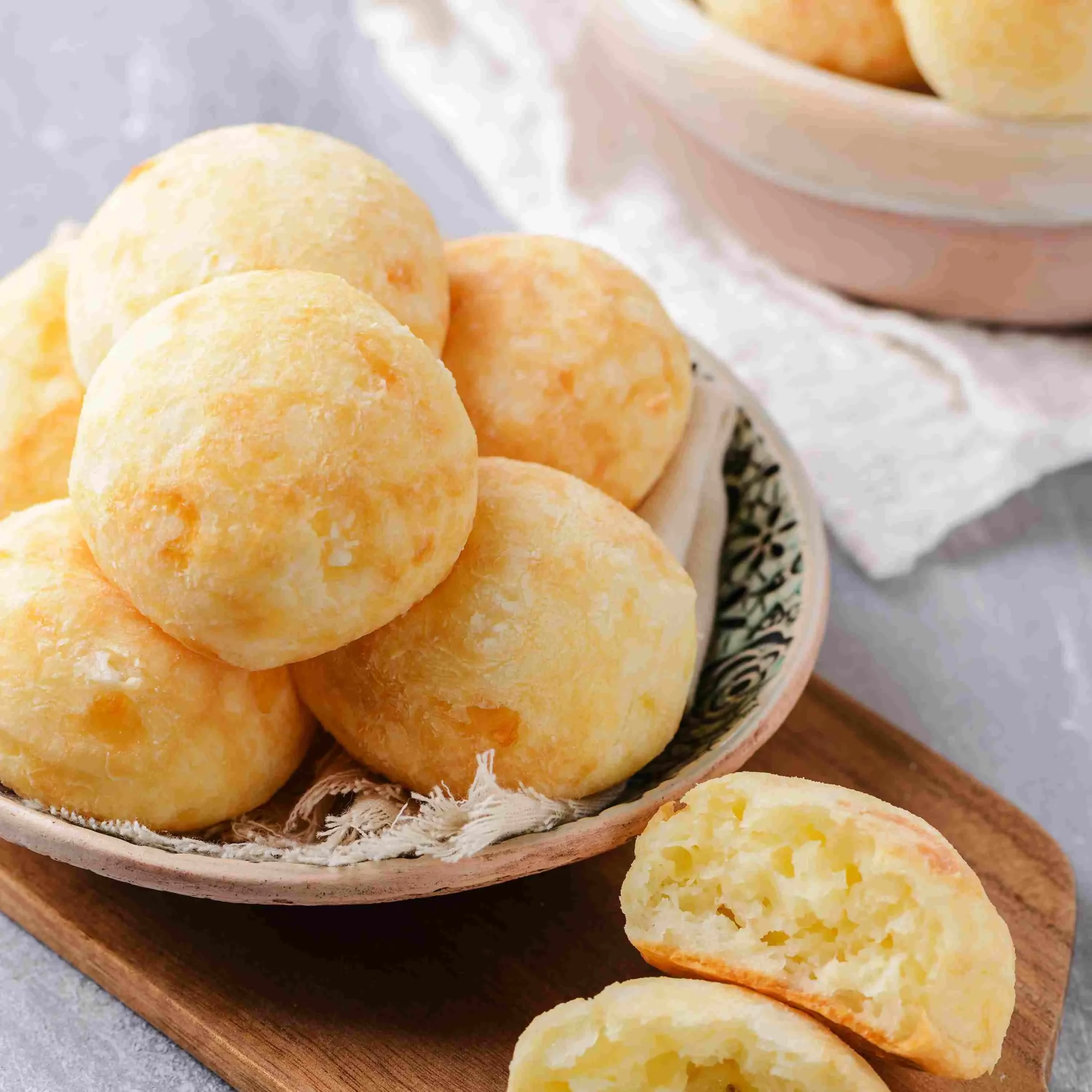 Easiest Brazilian Cheese Bread Pão de Queijo