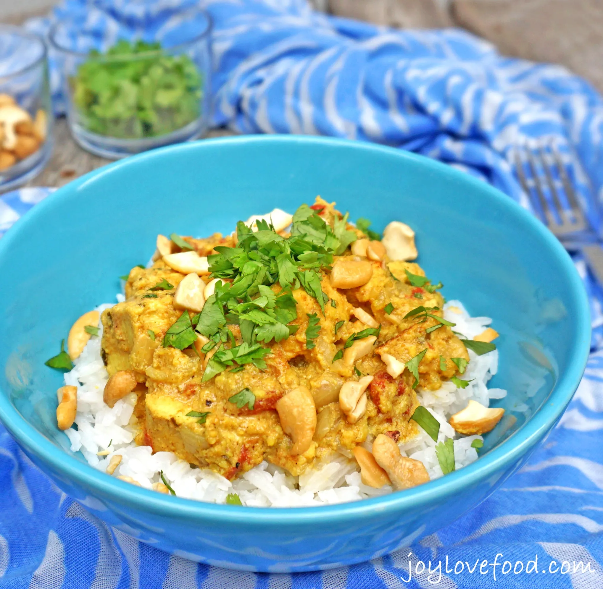 Easy Creamy Cashew Chicken Curry