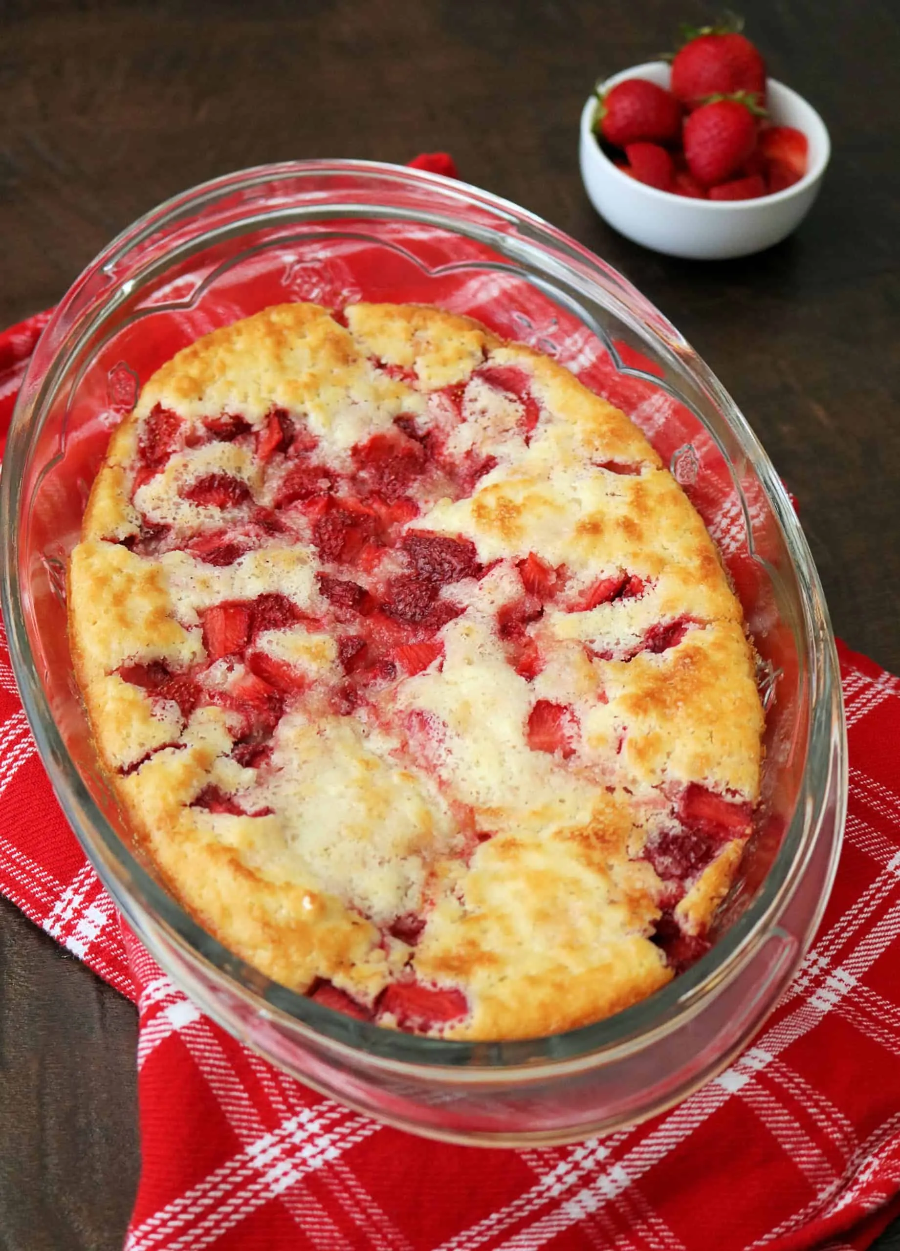Easy Fresh Strawberry Cobbler