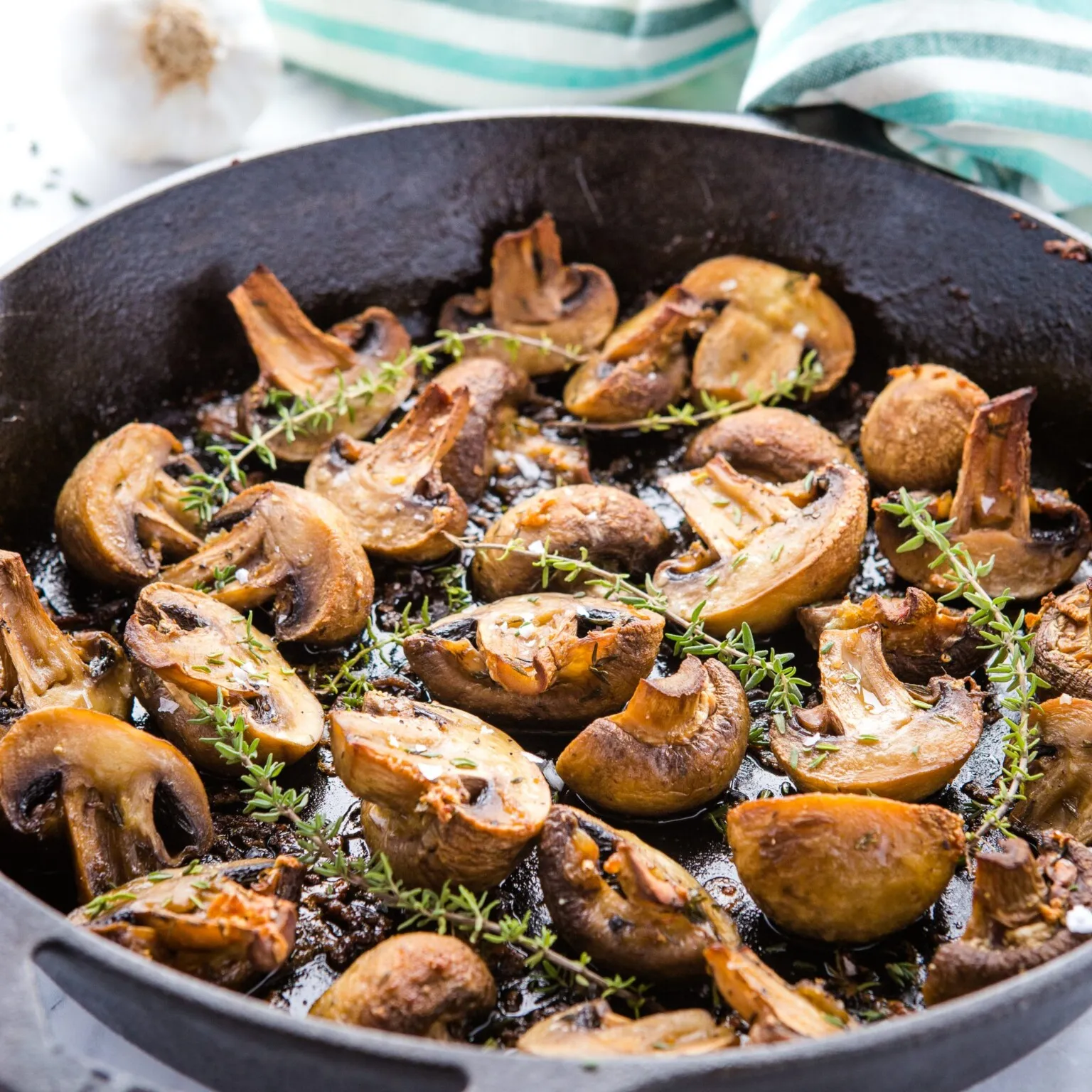 Easy Garlic Butter Roasted Mushrooms