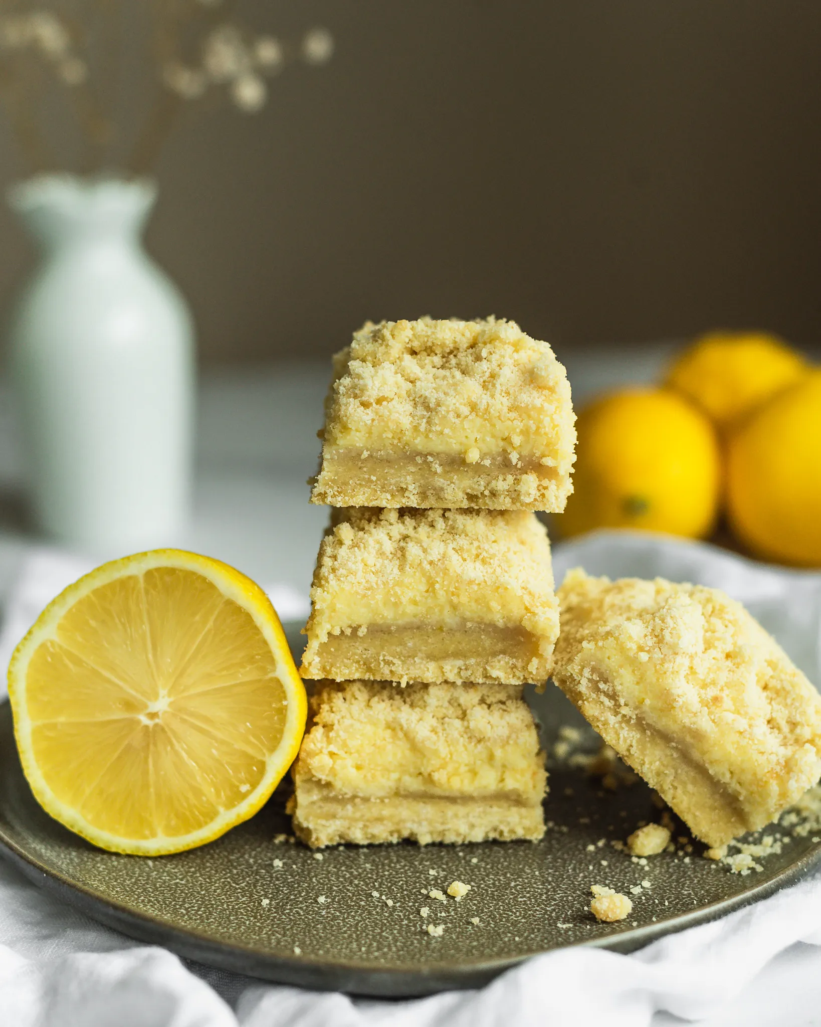Easy Lemon Crumble Bars