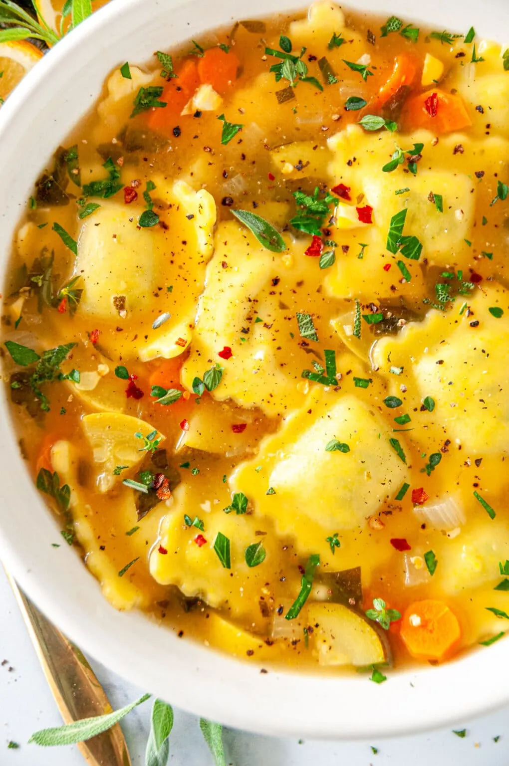 Easy One Pot Ravioli Soup