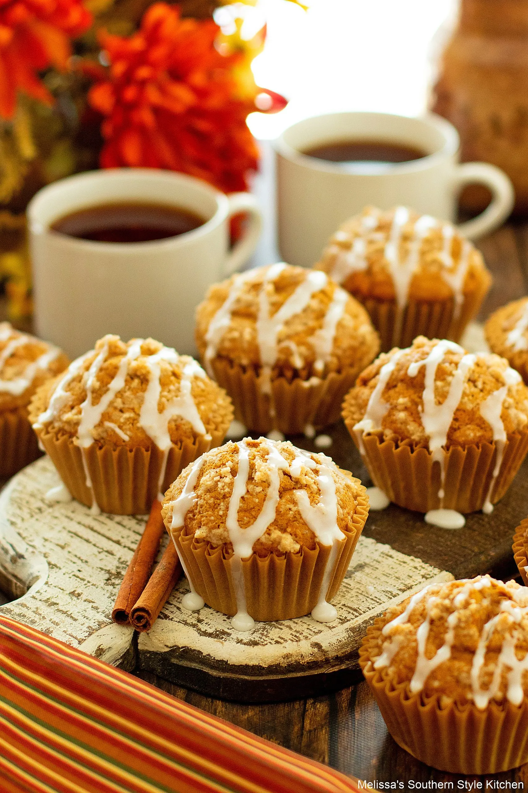 Easy Pumpkin Muffins with Streusel Topping