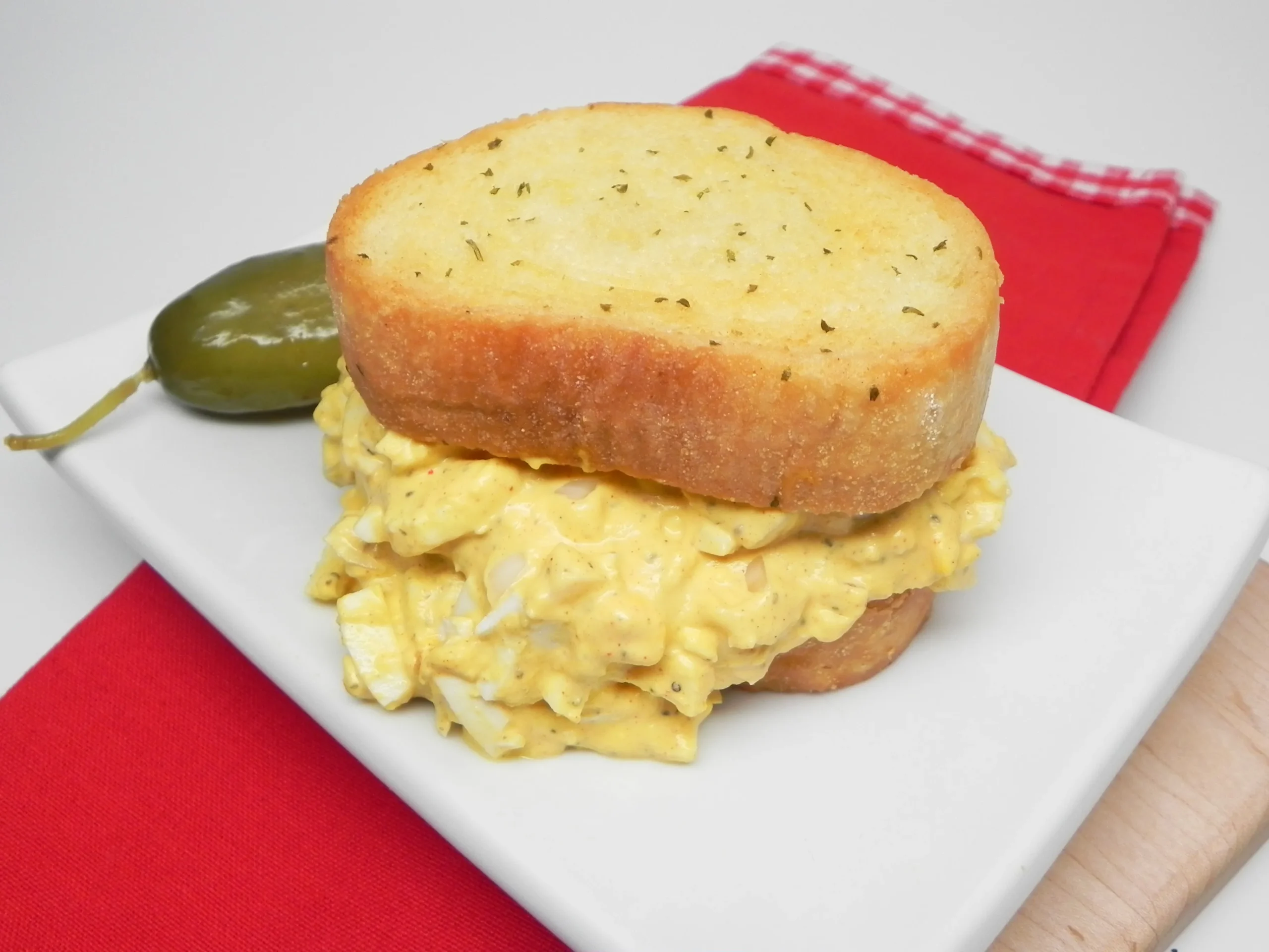 Easy Spicy Egg Salad