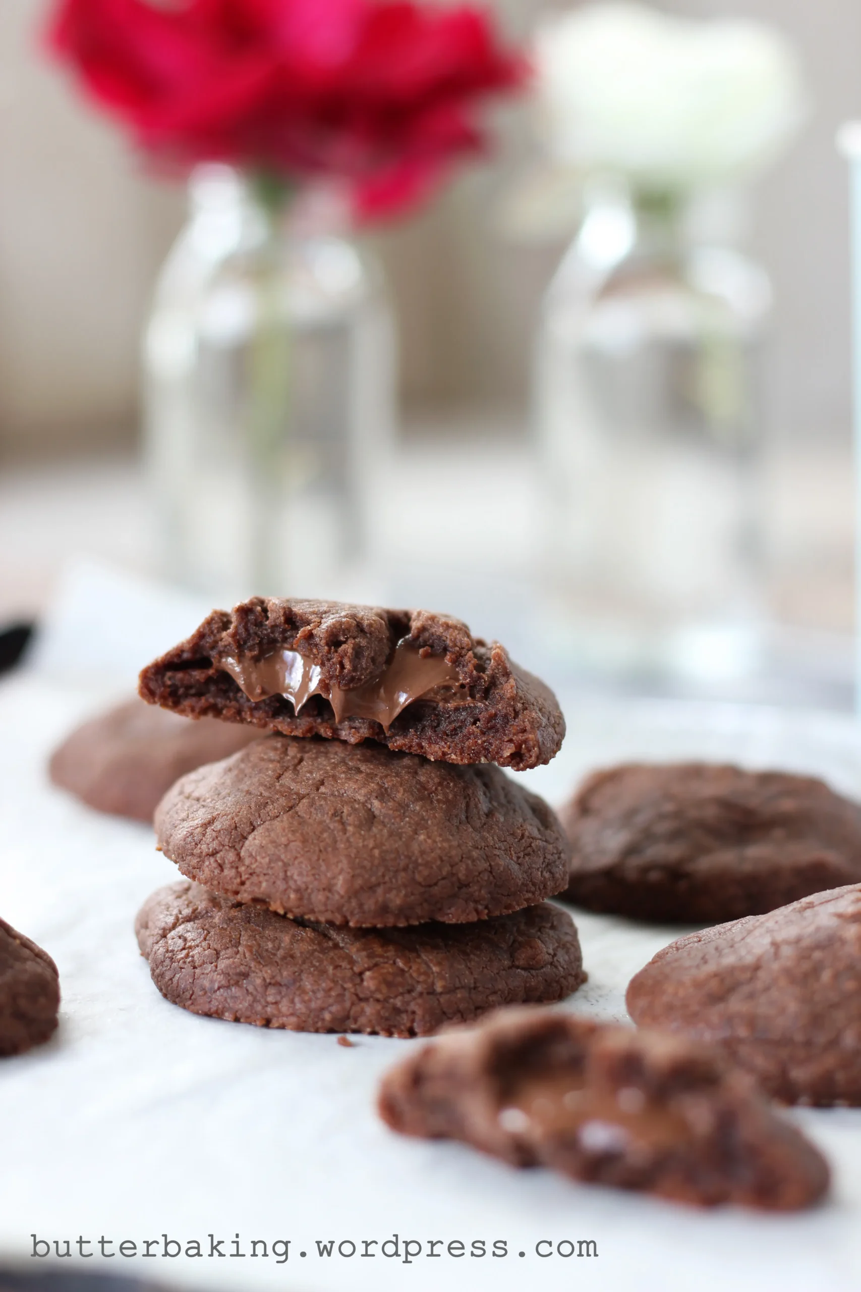 Easy Stuffed Nutella Cookies