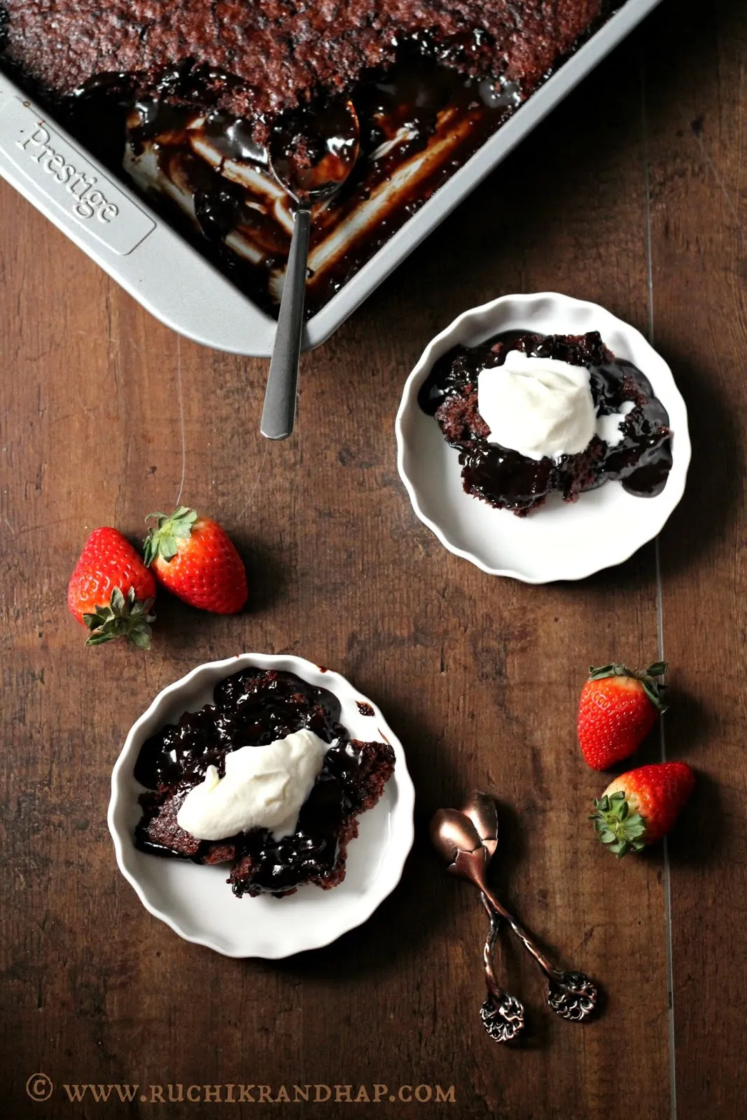 Eggless Self Sauce Chocolate Pudding