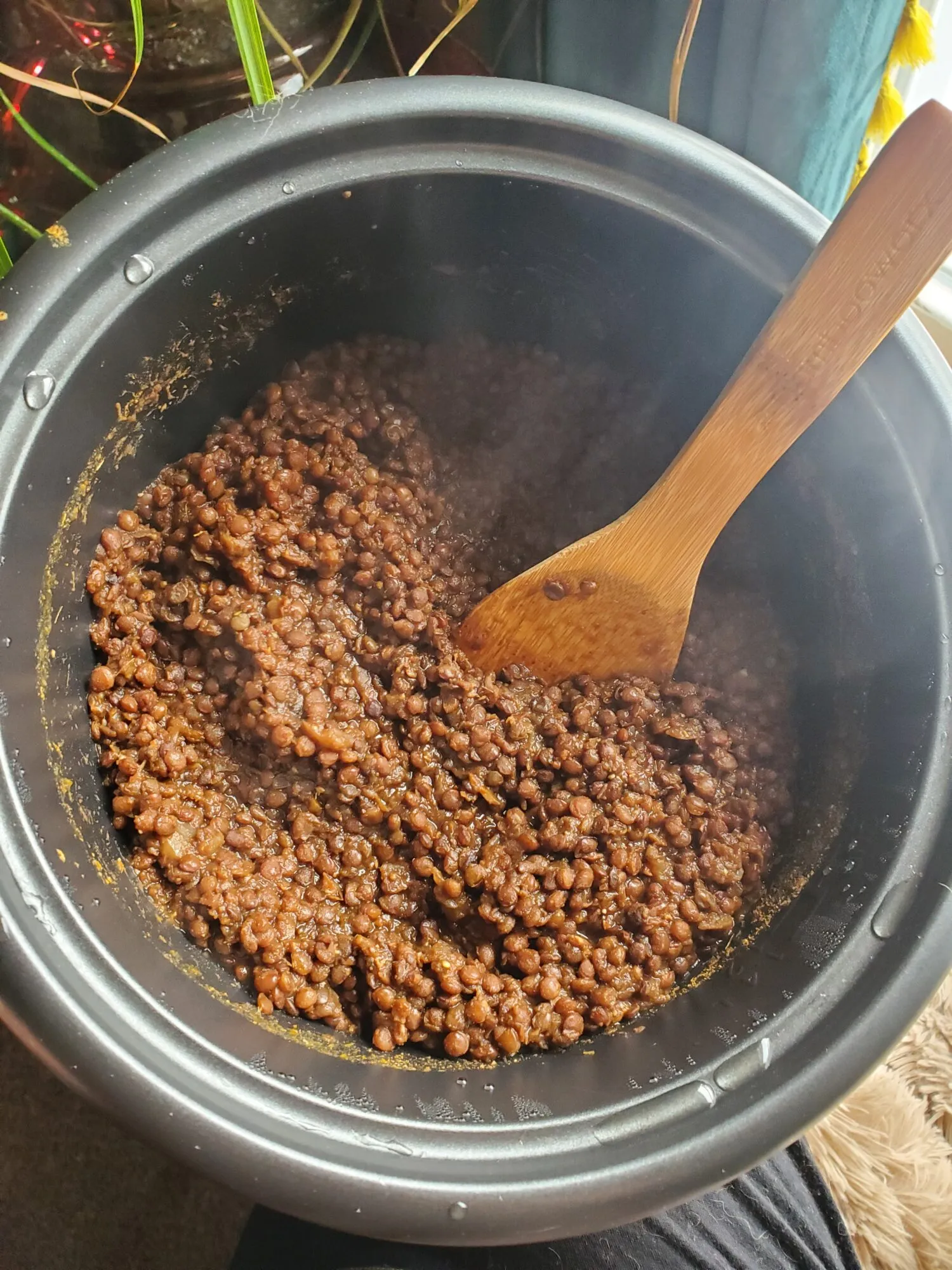 Ginger Sesame Black Lentils