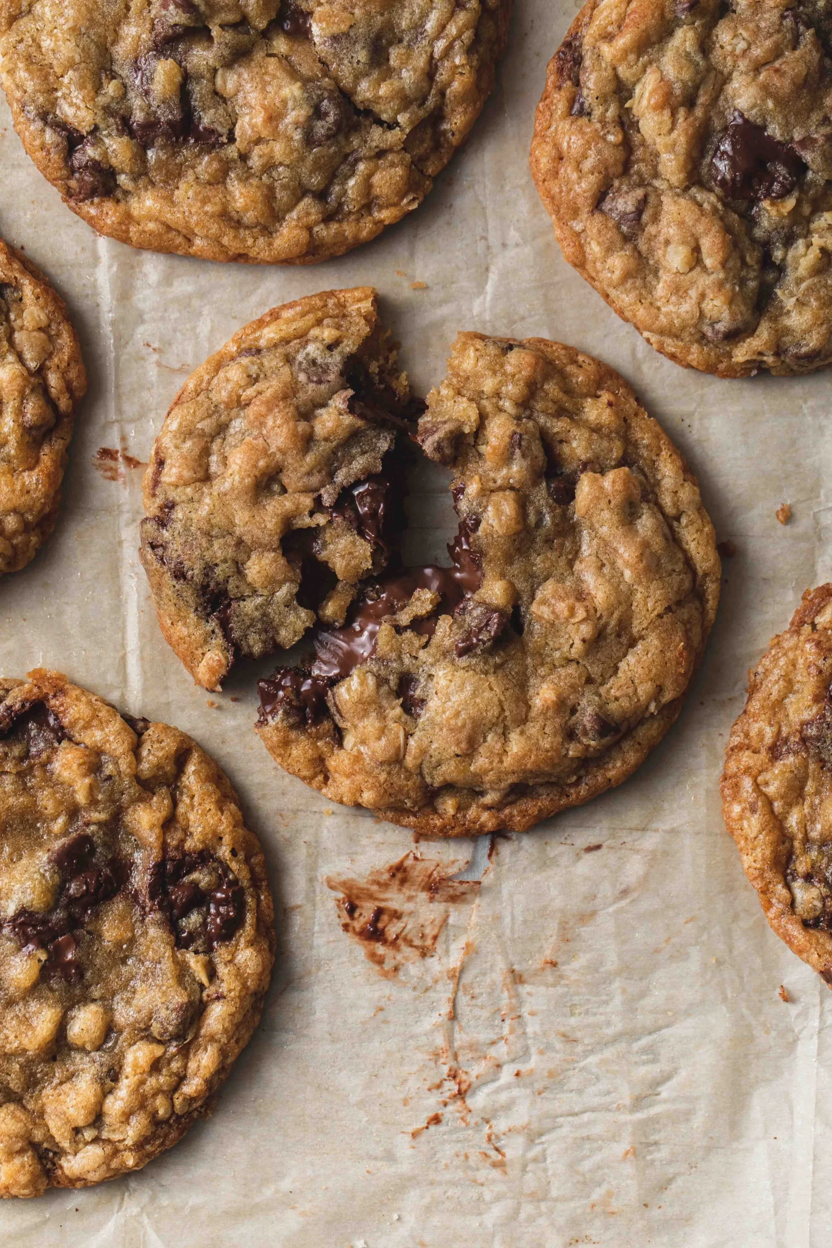 Gluten Free Nutella Stuffed Oatmeal Cookies
