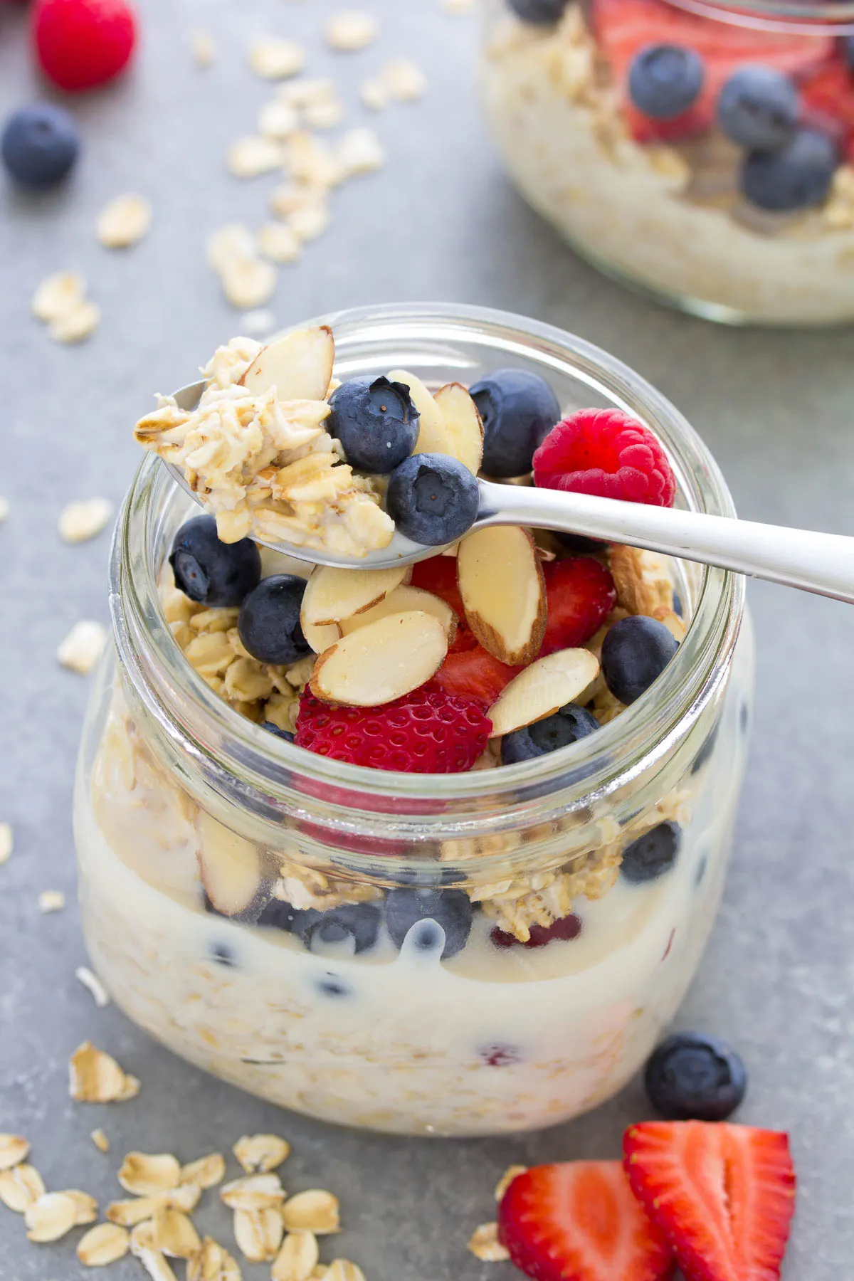 Healthy Berry Overnight Oats