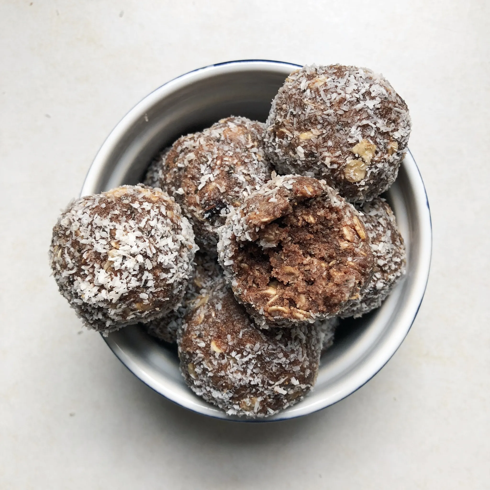 Healthy Cacao Almond Protein Balls