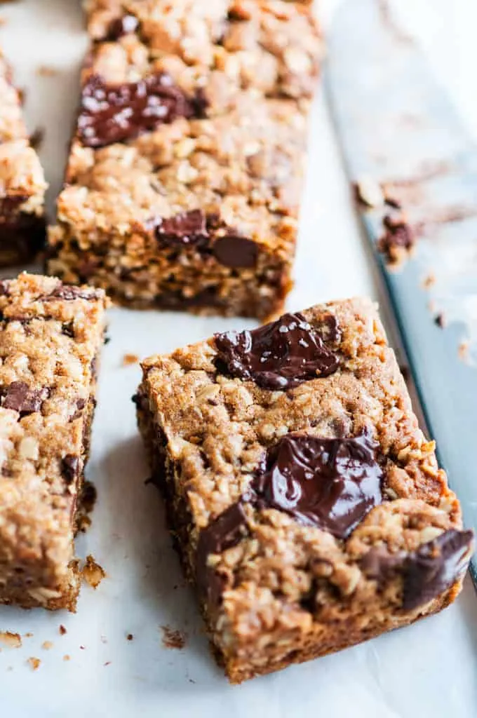 Healthyish Dark Chocolate Oatmeal Bars