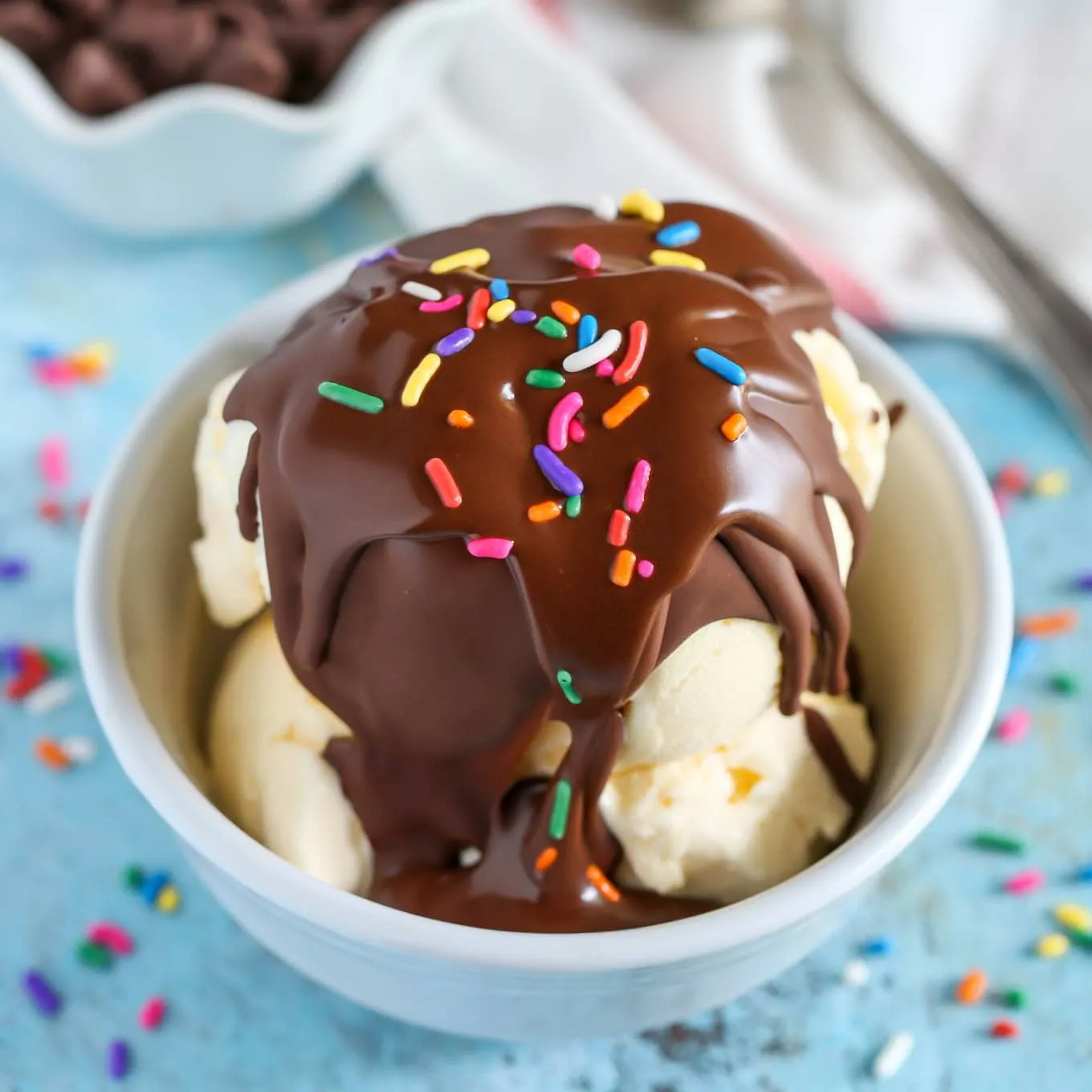 Homemade Cookies and Cream Magic Shell