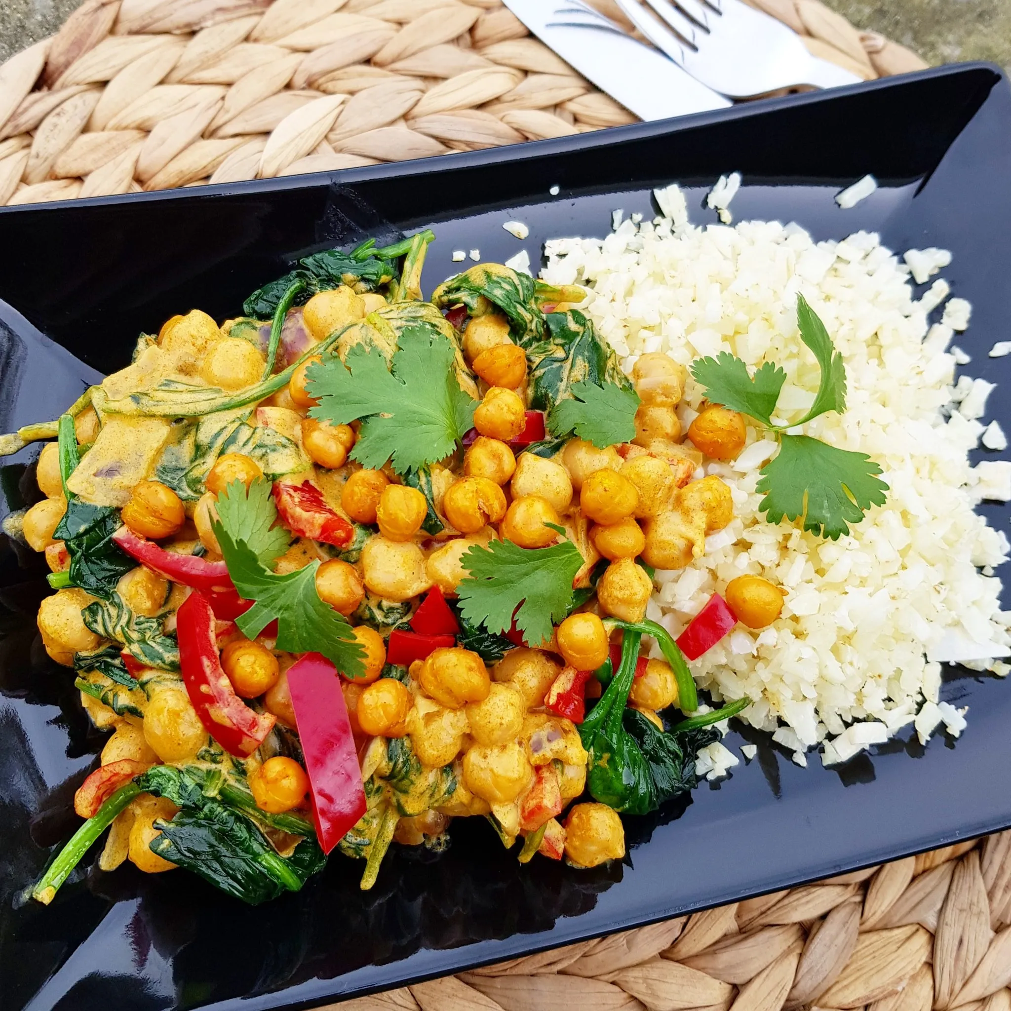 Indiaanse Kikkererwten Curry met Tomatenchutney